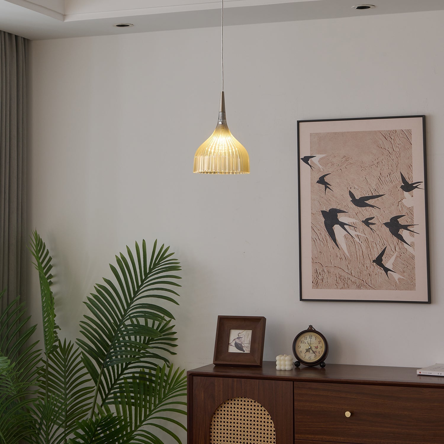 Durven Elegant Pendant Lamp