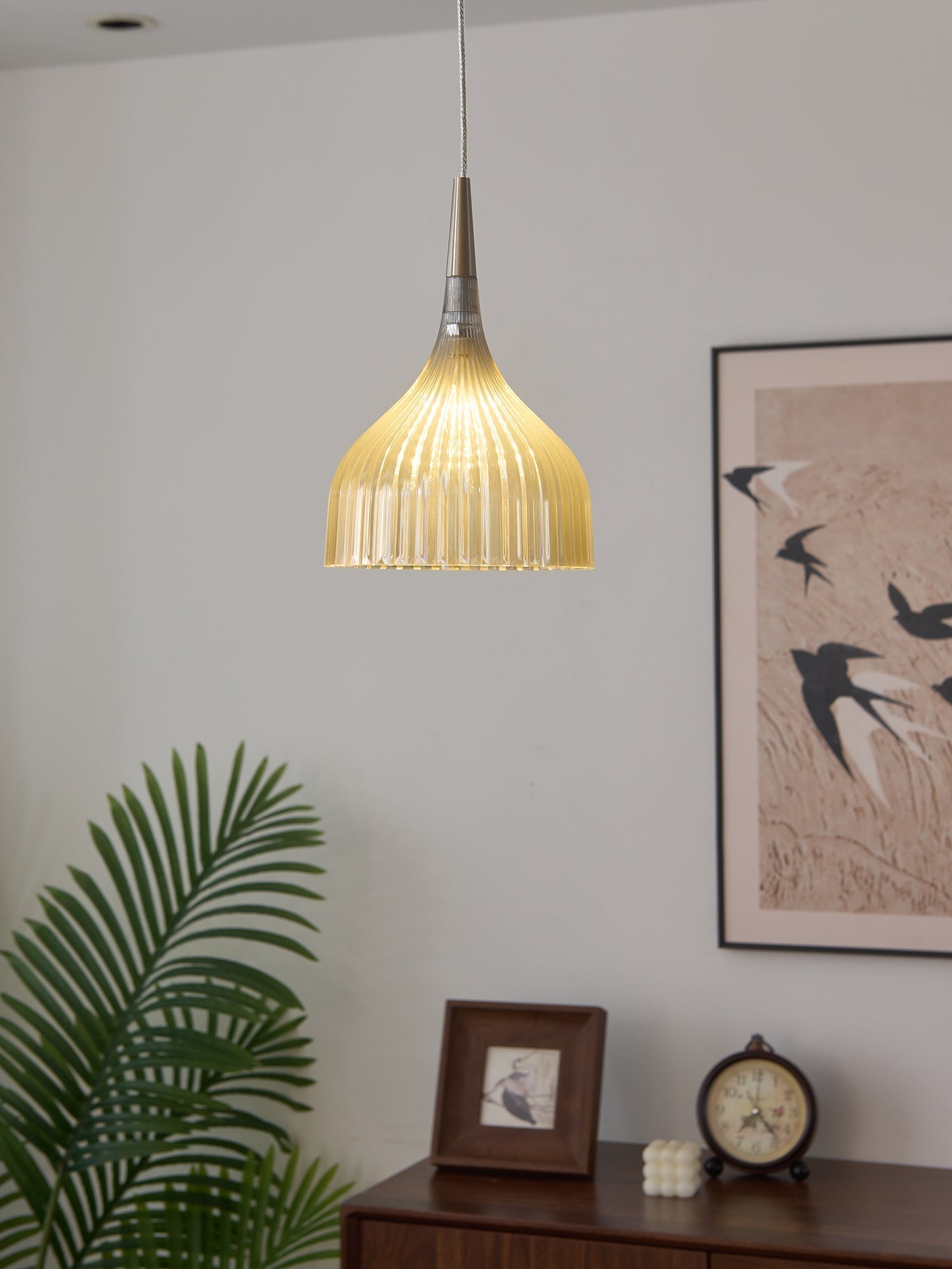 Durven Elegant Pendant Lamp