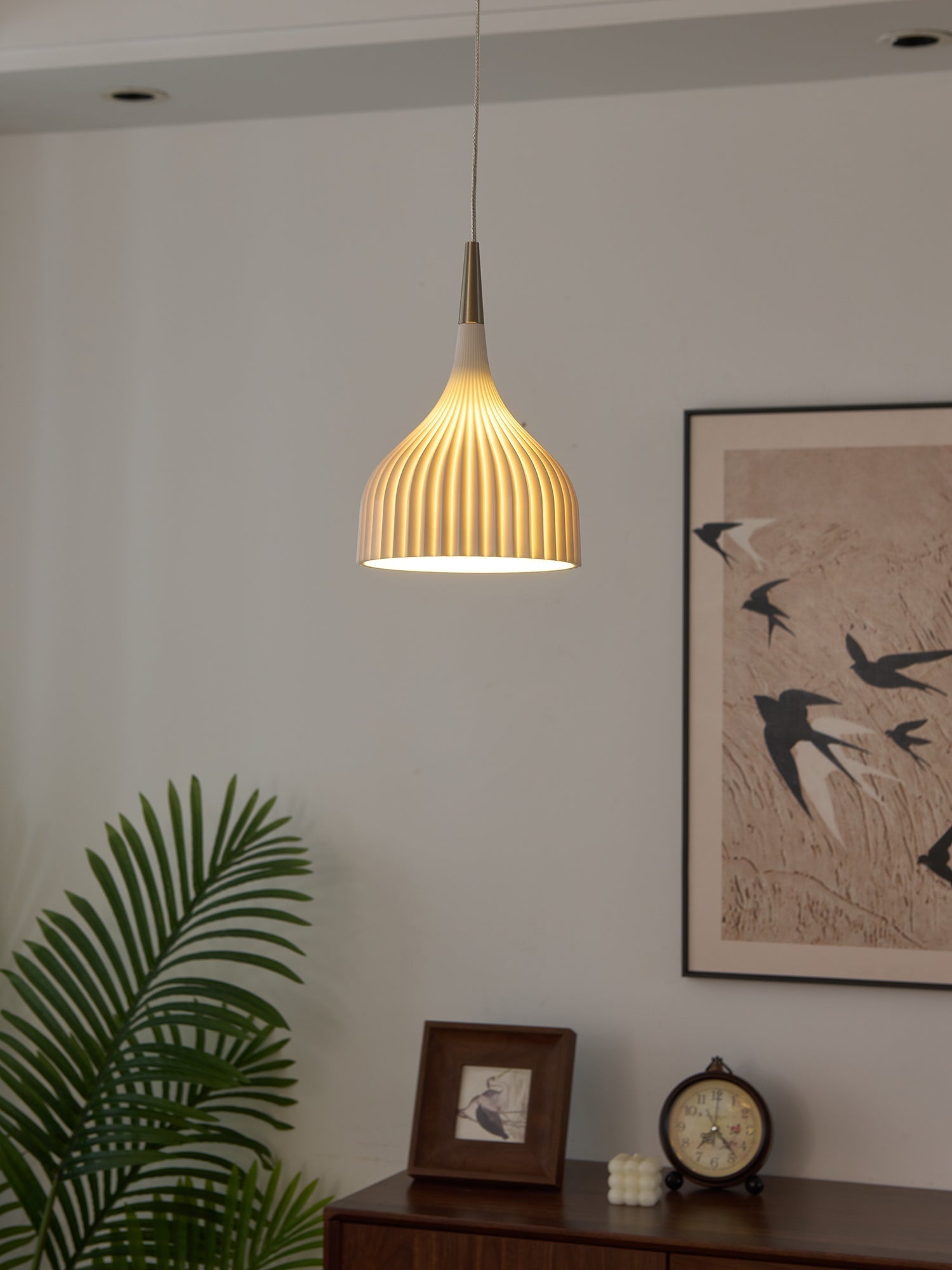 Durven Elegant Pendant Lamp