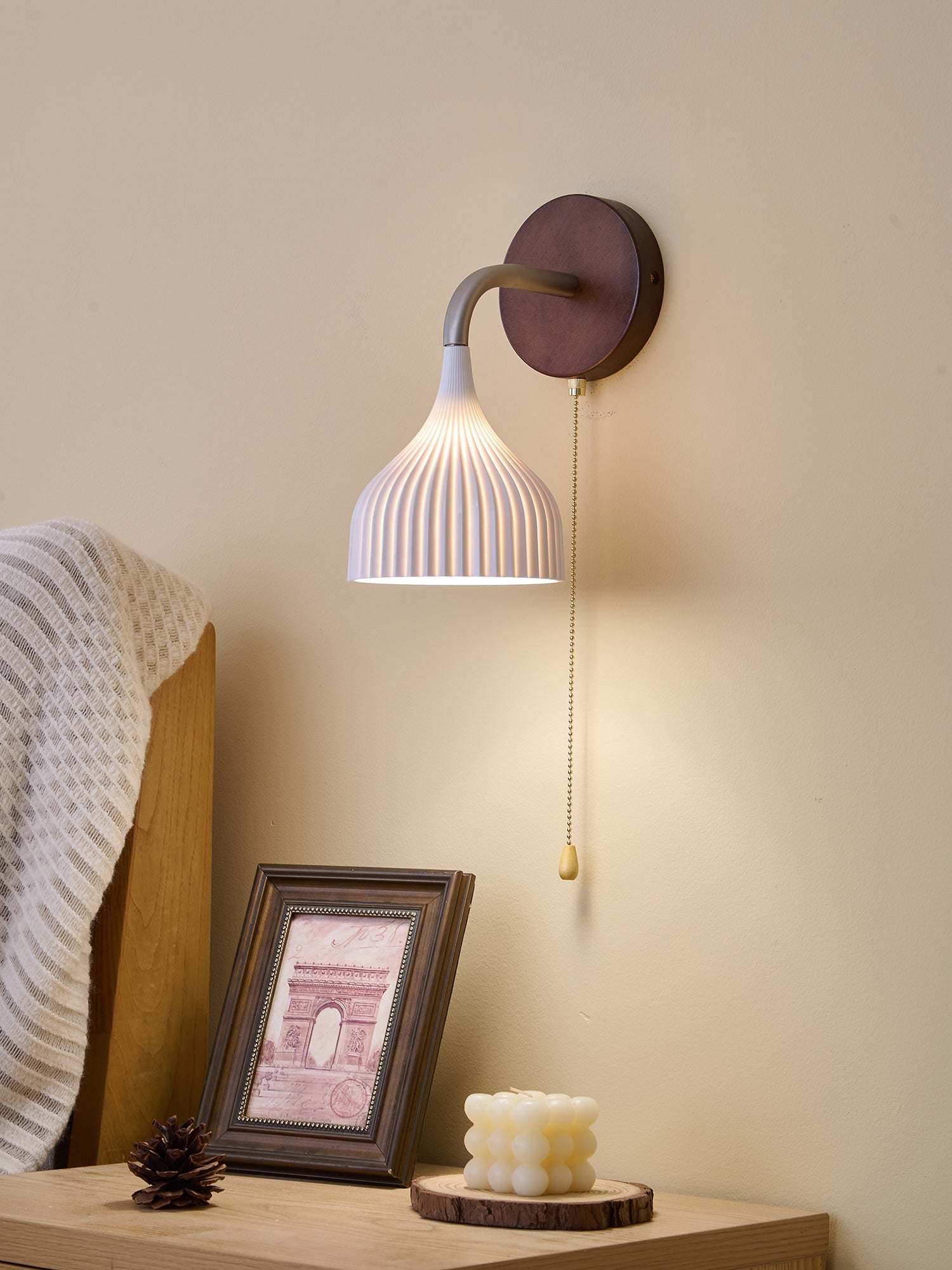 Cimararae Elegance Classic Wood Wall Lamp