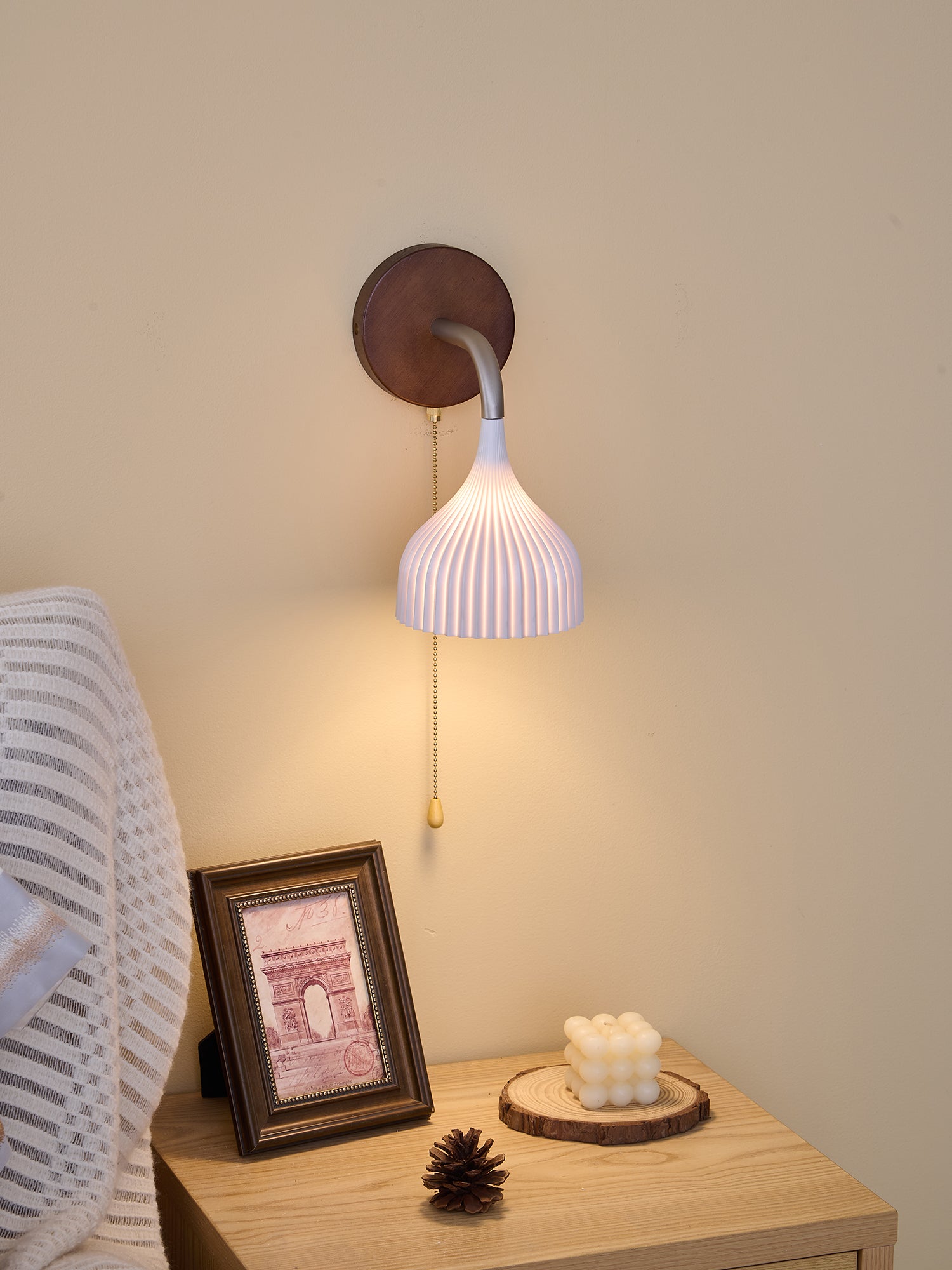 Cimararae Elegance Classic Wood Wall Lamp