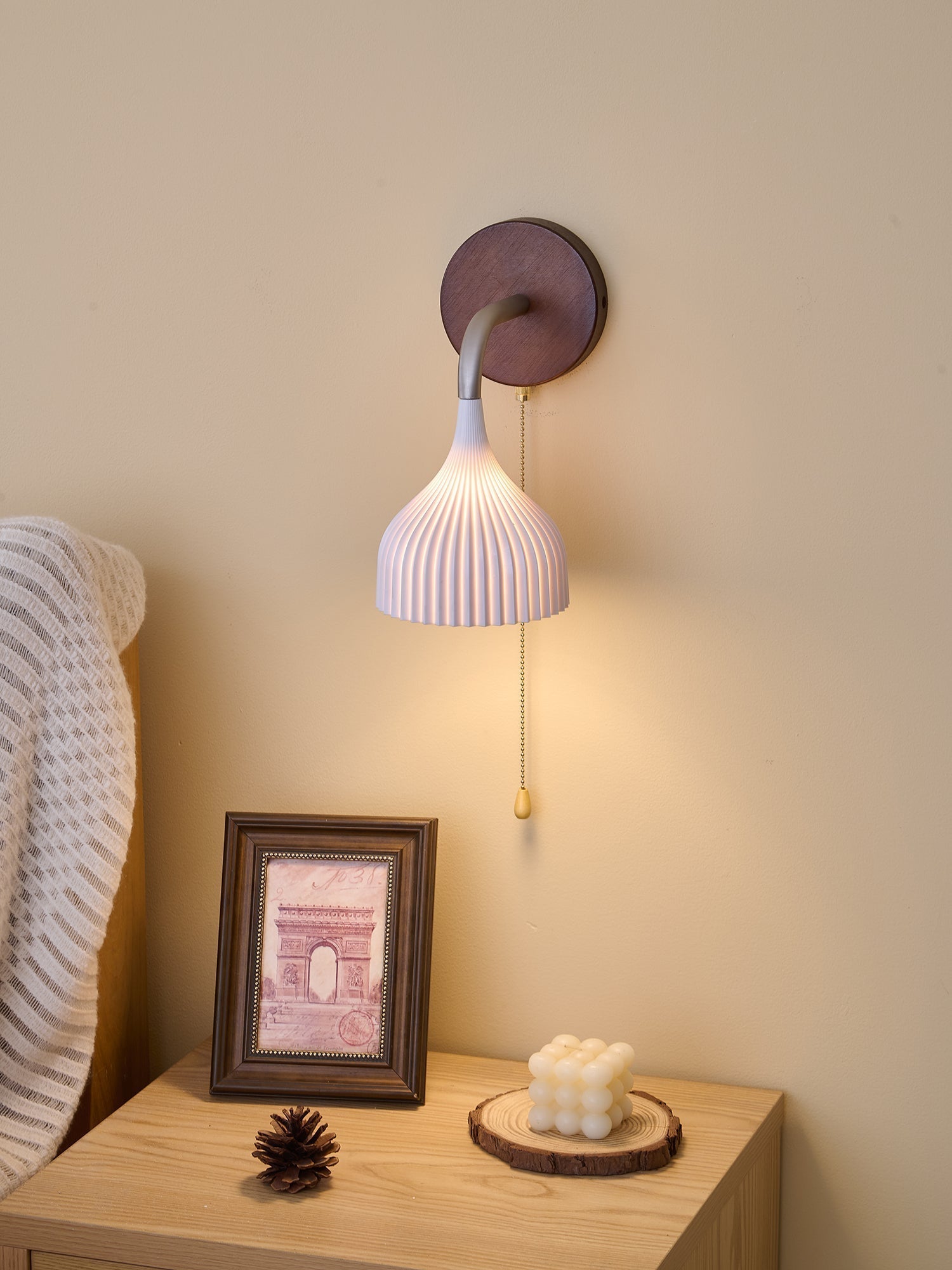 Cimararae Elegance Classic Wood Wall Lamp