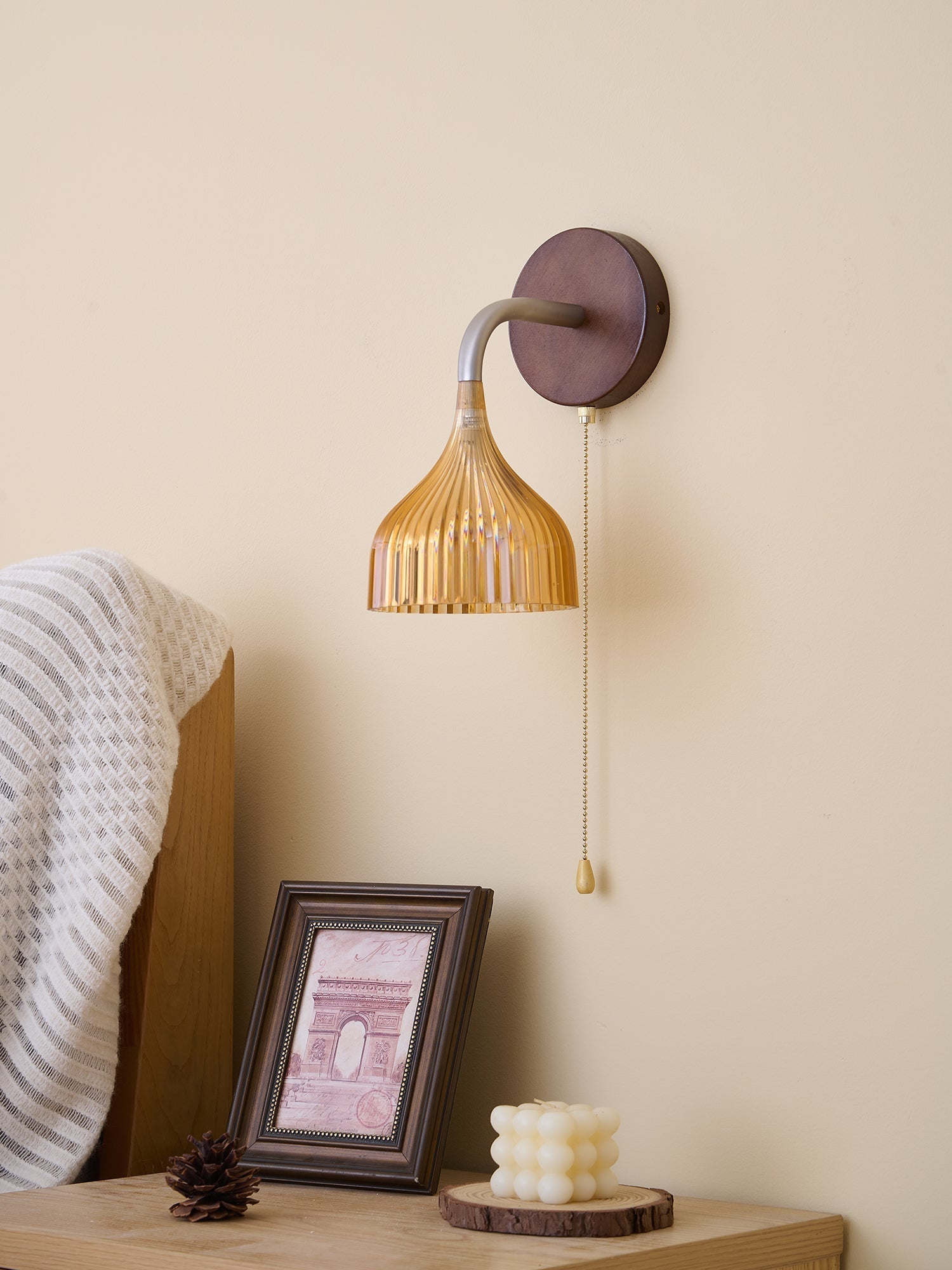 Cimararae Elegance Classic Wood Wall Lamp