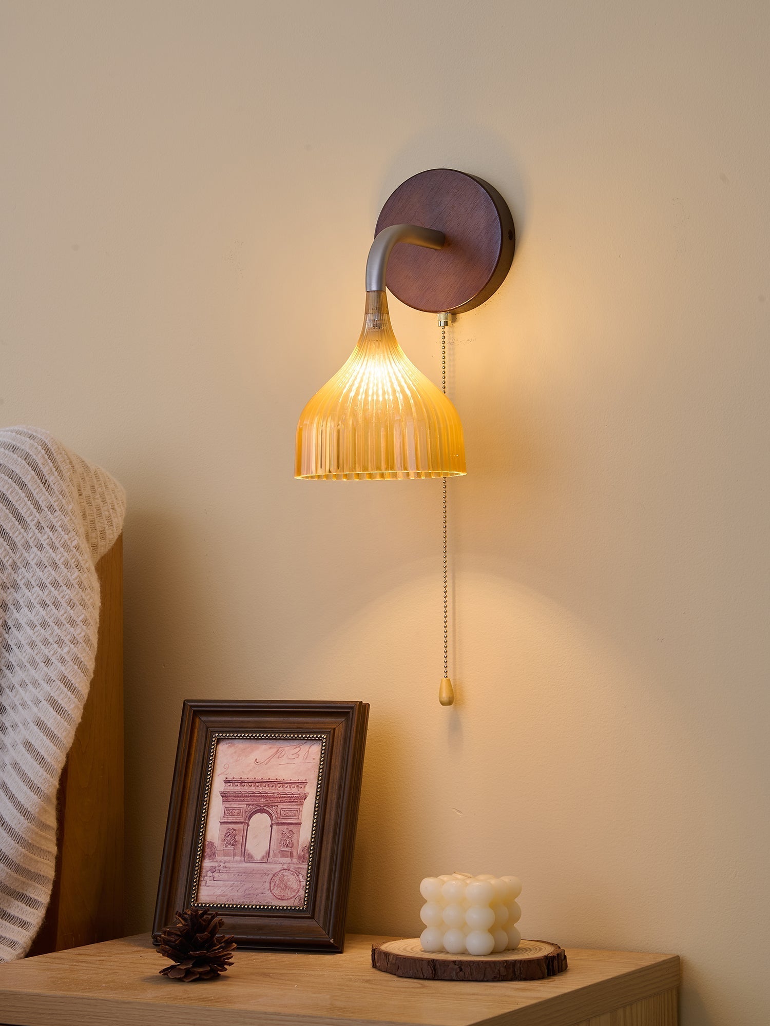 Cimararae Elegance Classic Wood Wall Lamp