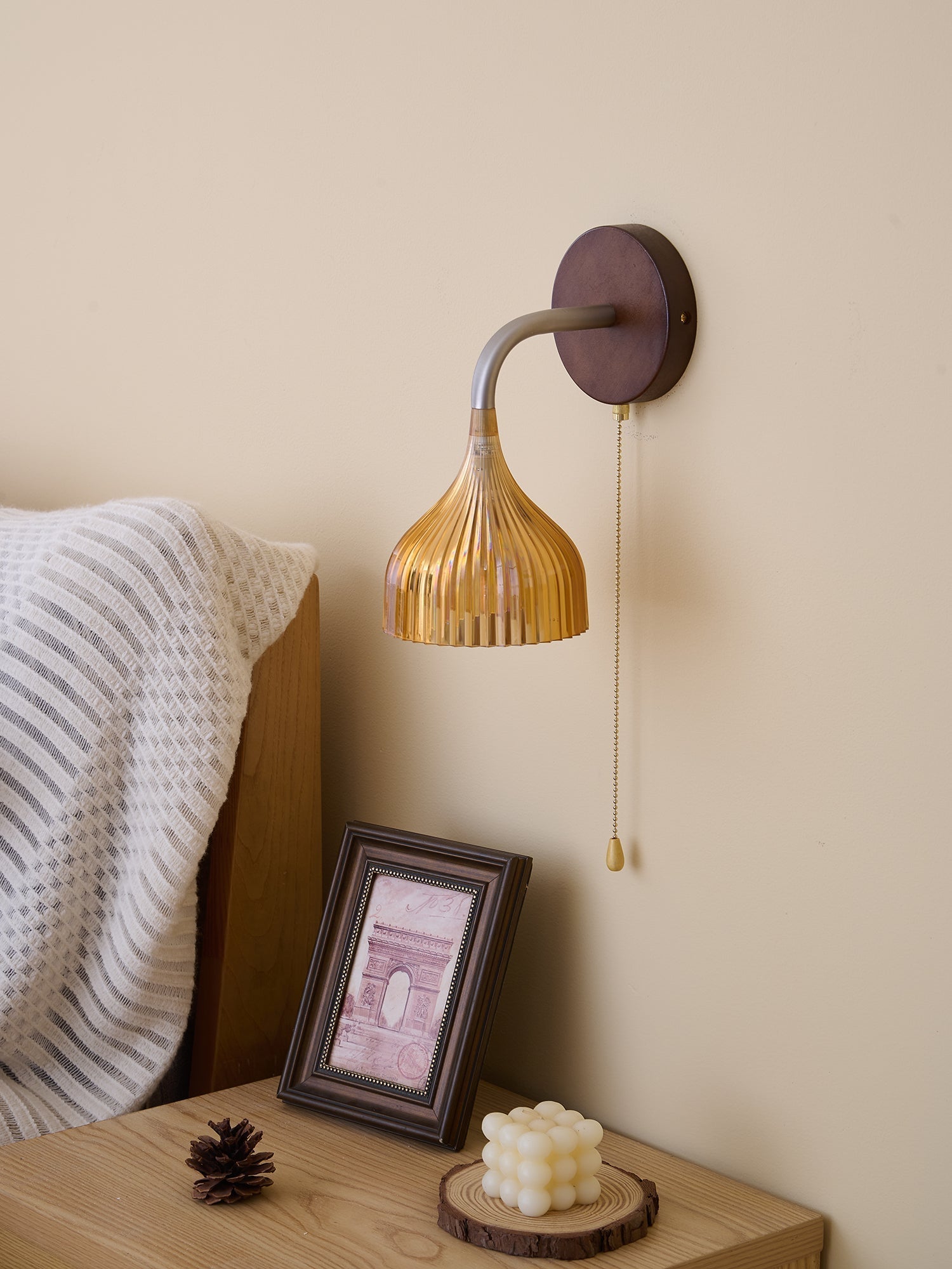 Cimararae Elegance Classic Wood Wall Lamp