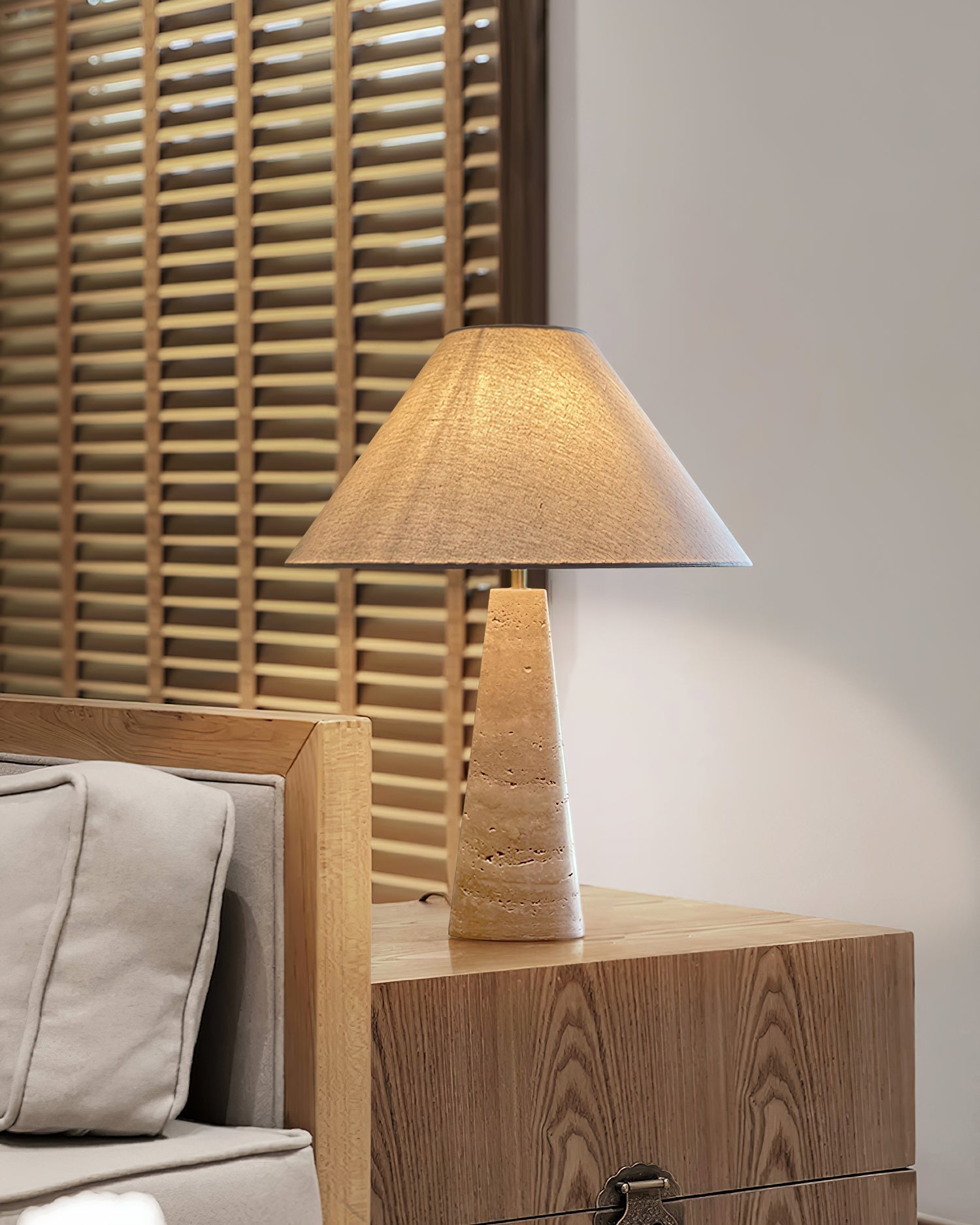 Corea Table Lamp