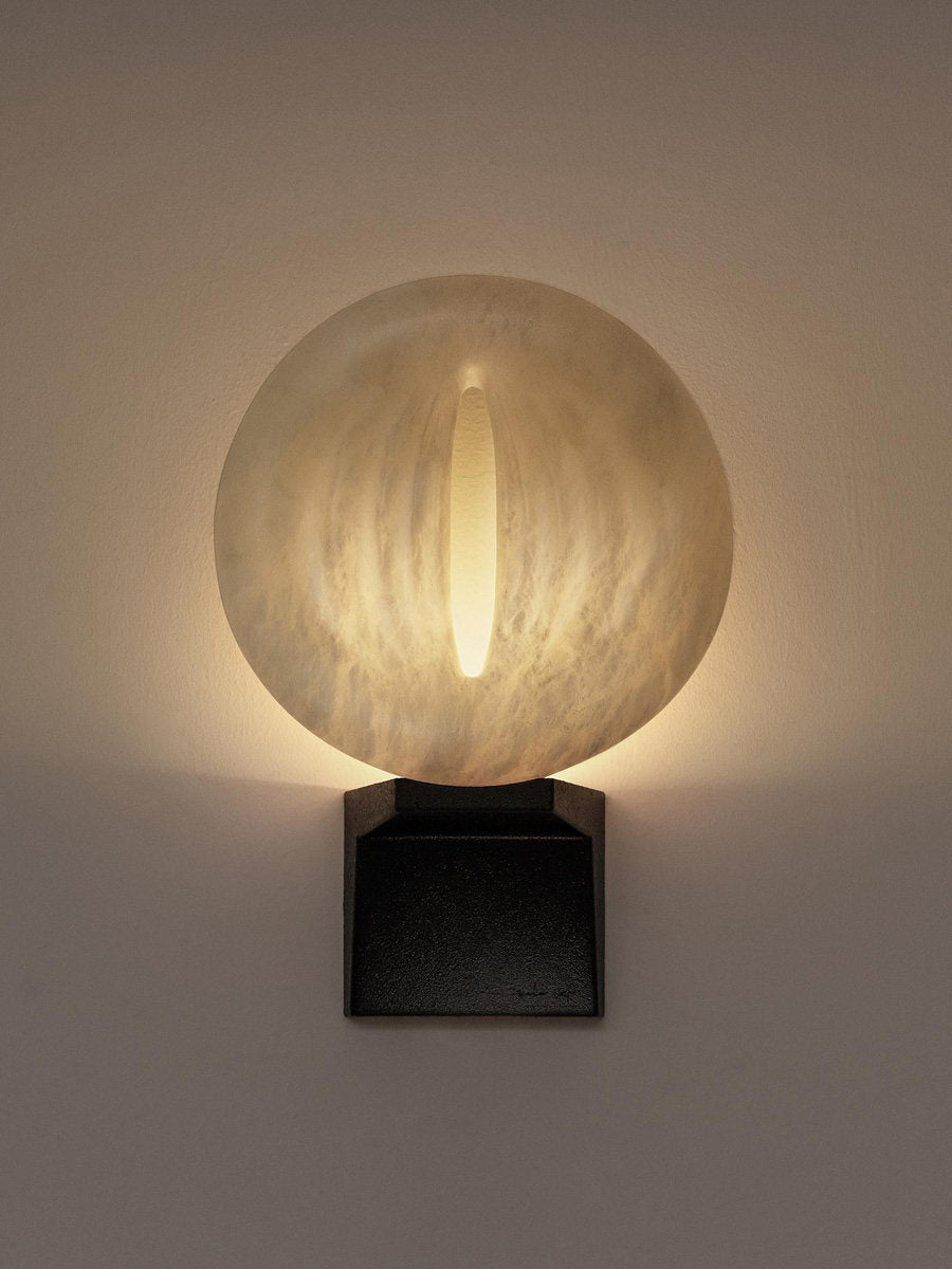 Eirion Rift Alabaster Wall Lamp