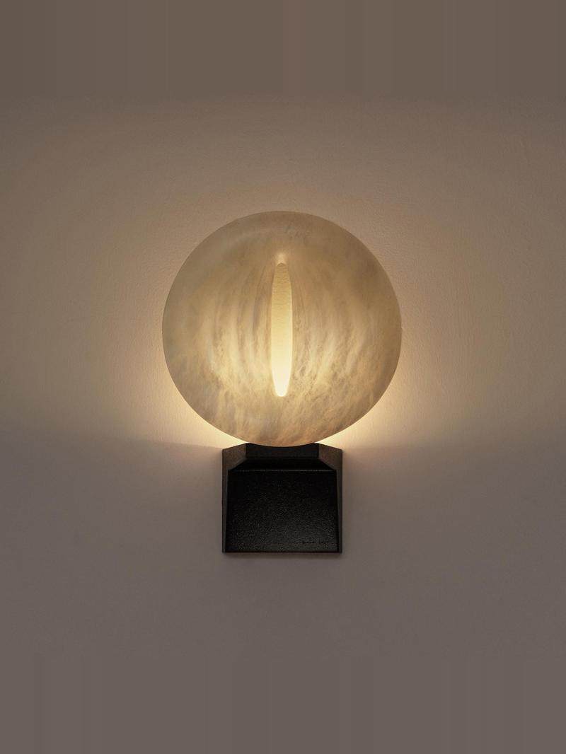 Eirion Rift Alabaster Wall Lamp