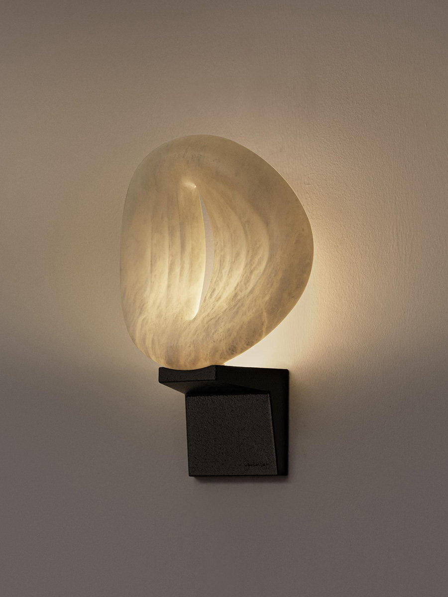 Eirion Rift Alabaster Wall Lamp
