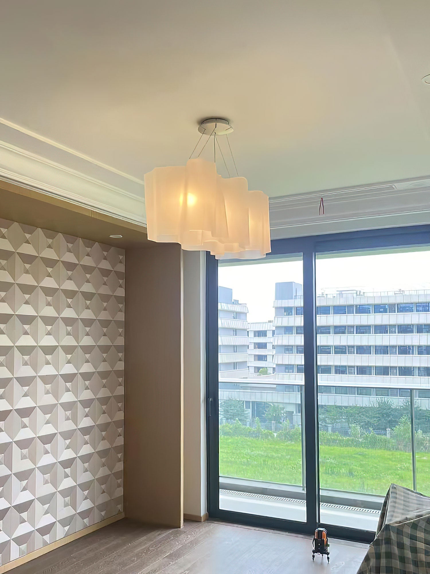 Eiroira Glass Chandelier