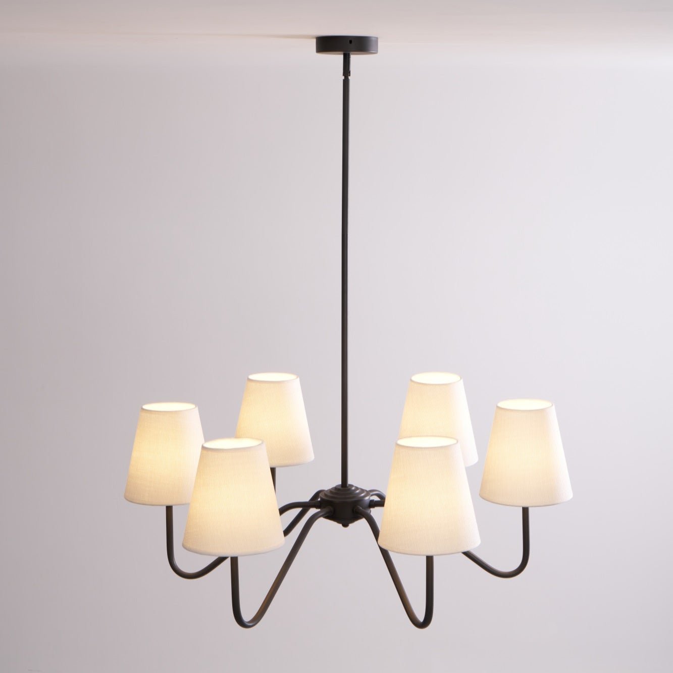 Aurvarira Lumos Classic Black Fabric Chandelier
