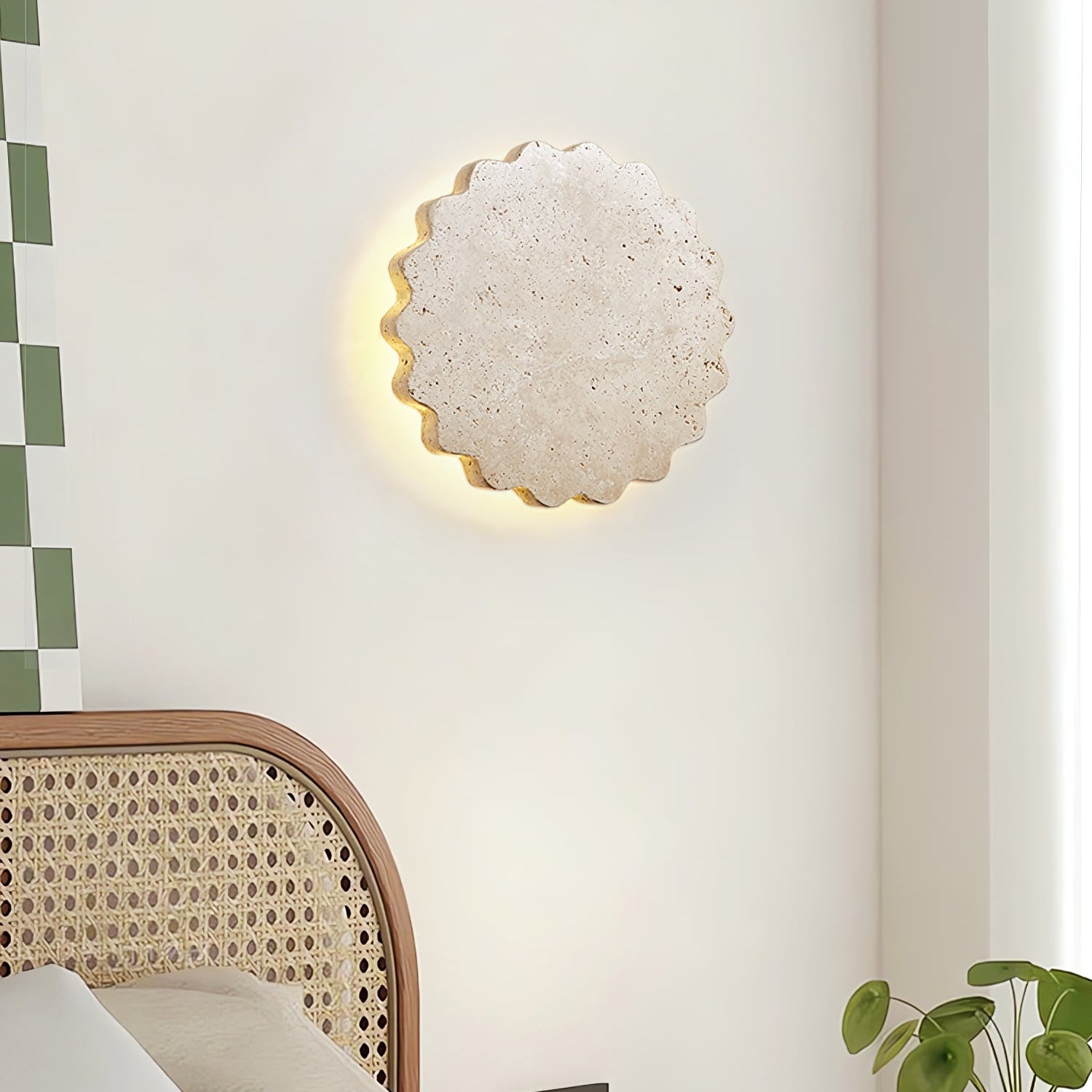 Viraanette Luna Scallop Wall Lamp