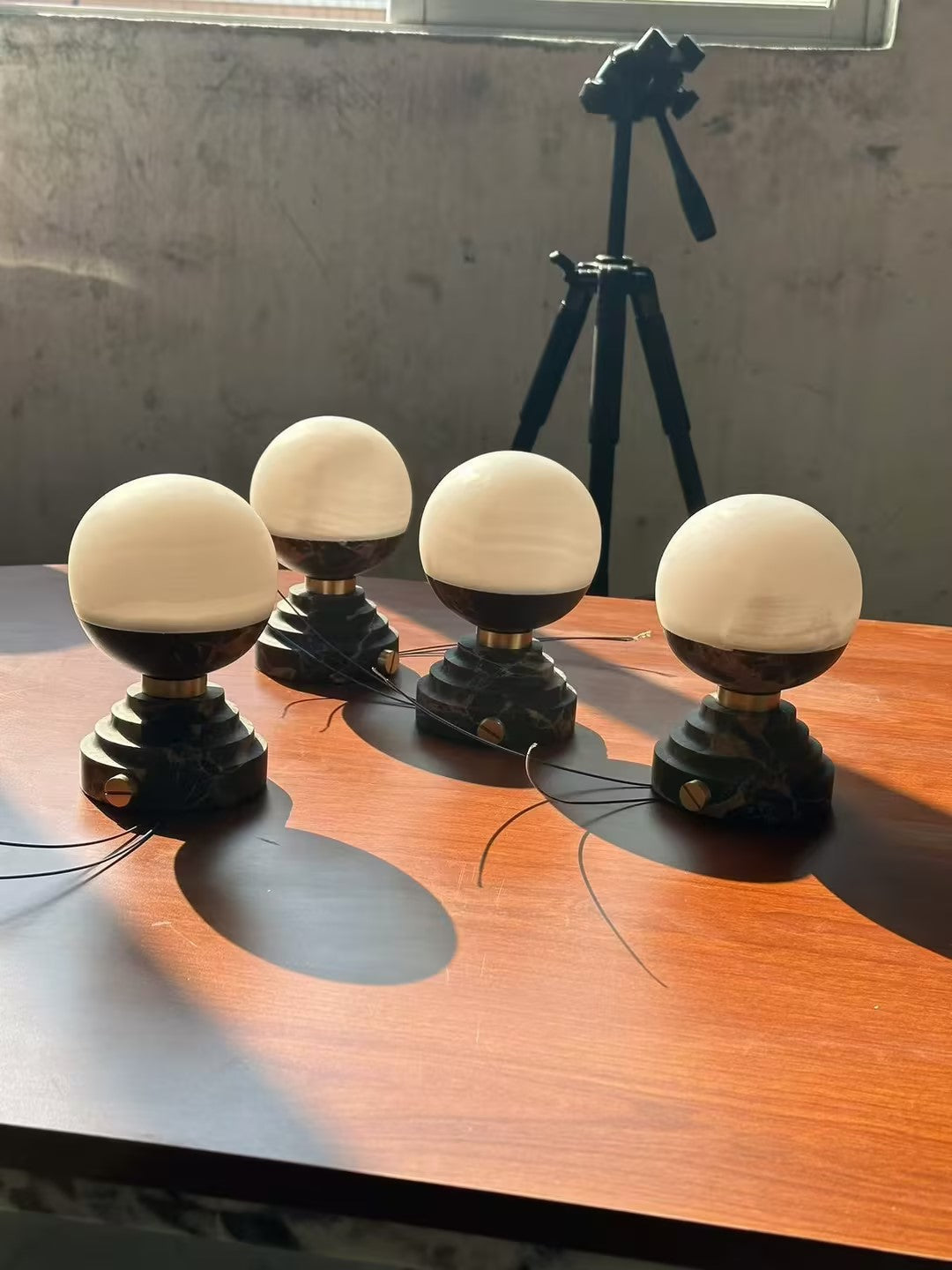 Tinarea Table Lamp
