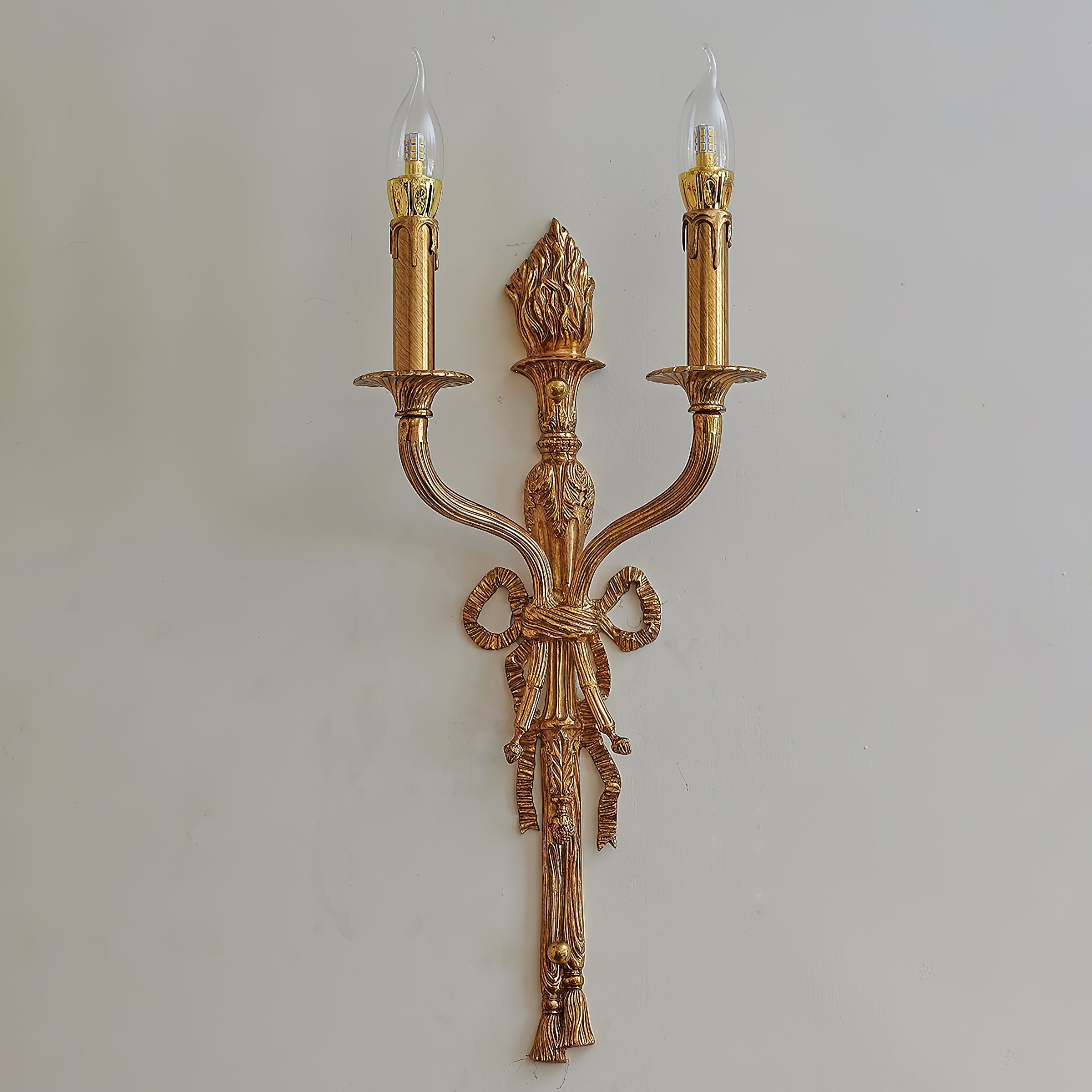 Selisaya Wall Lamp