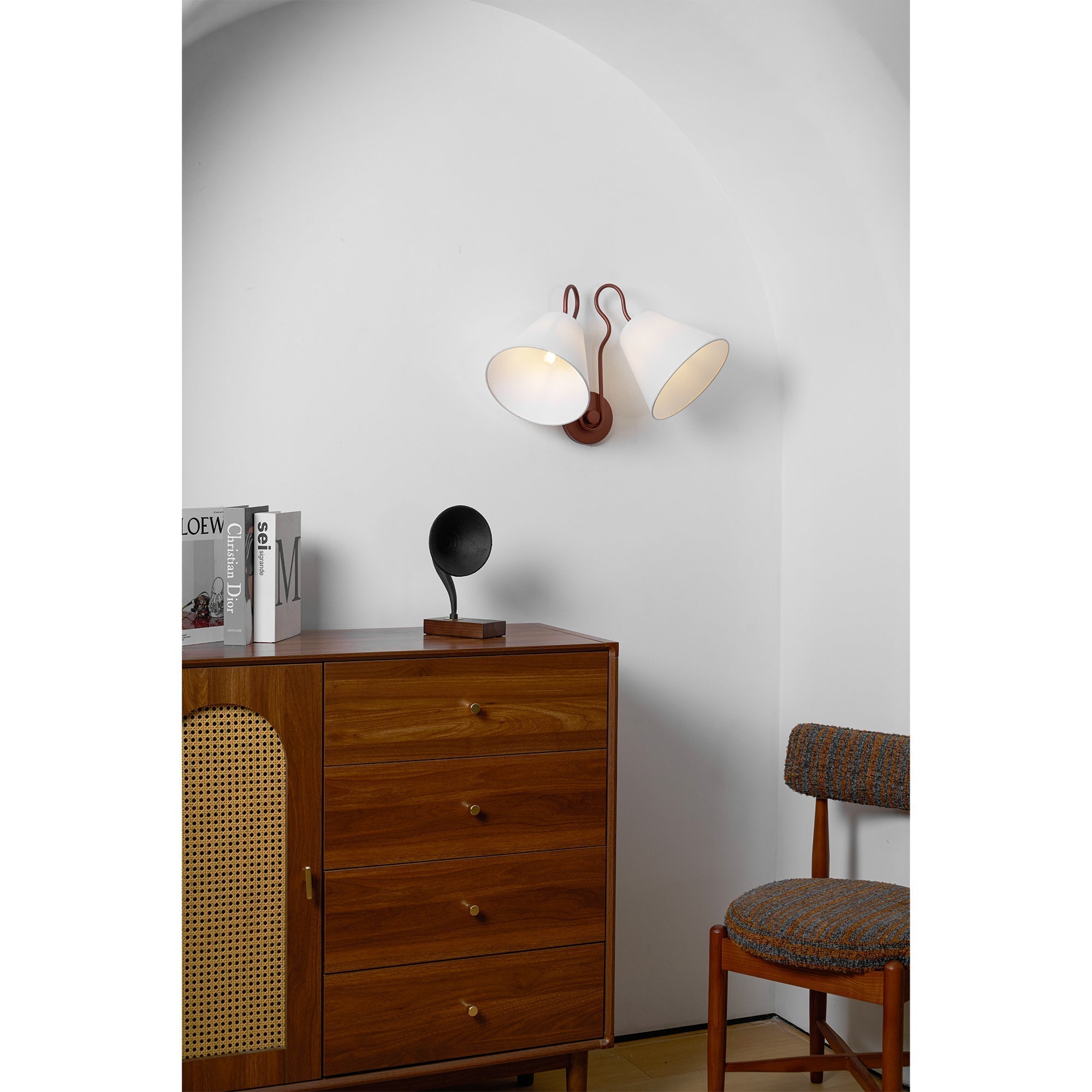Orelorenne Wall Lamp
