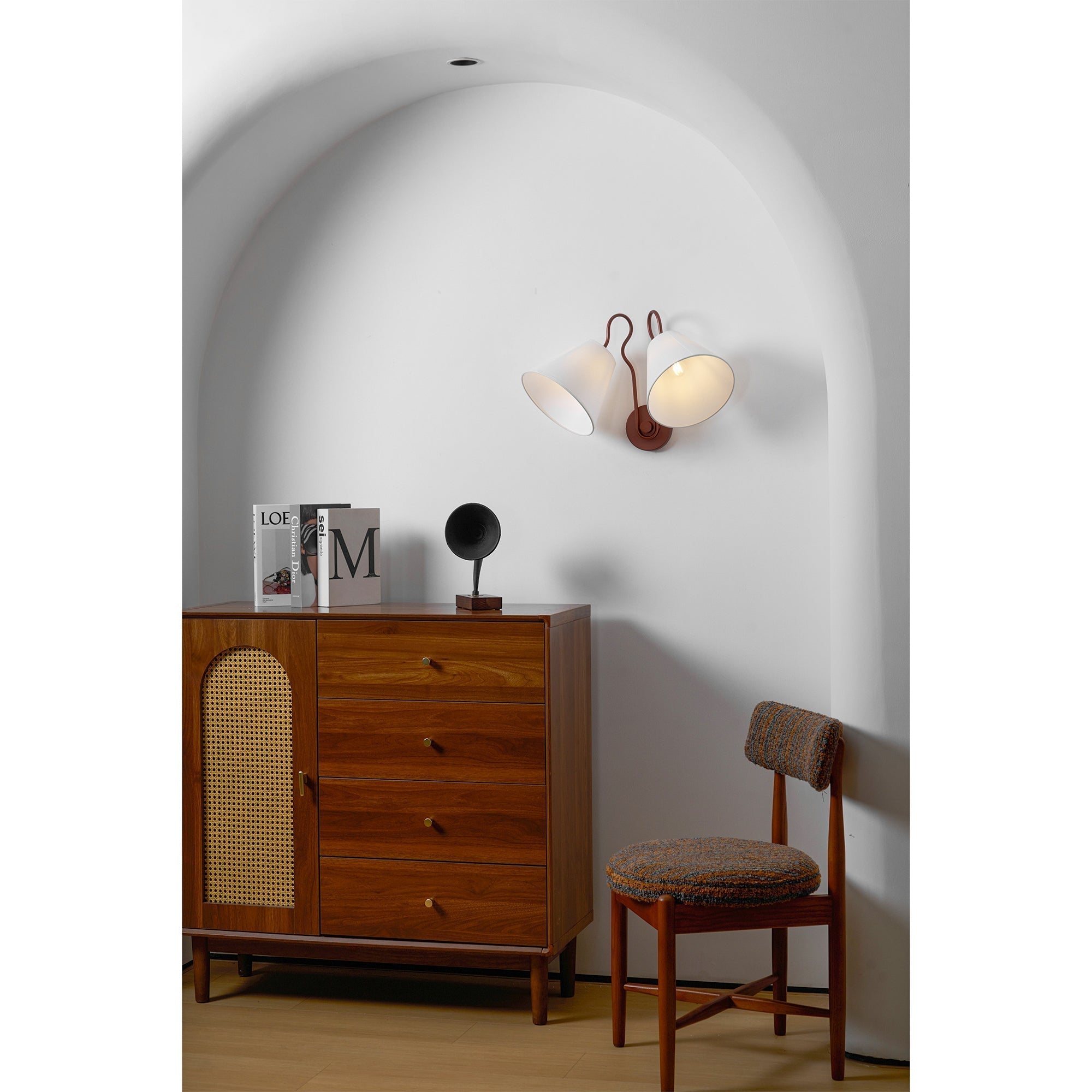 Orelorenne Wall Lamp