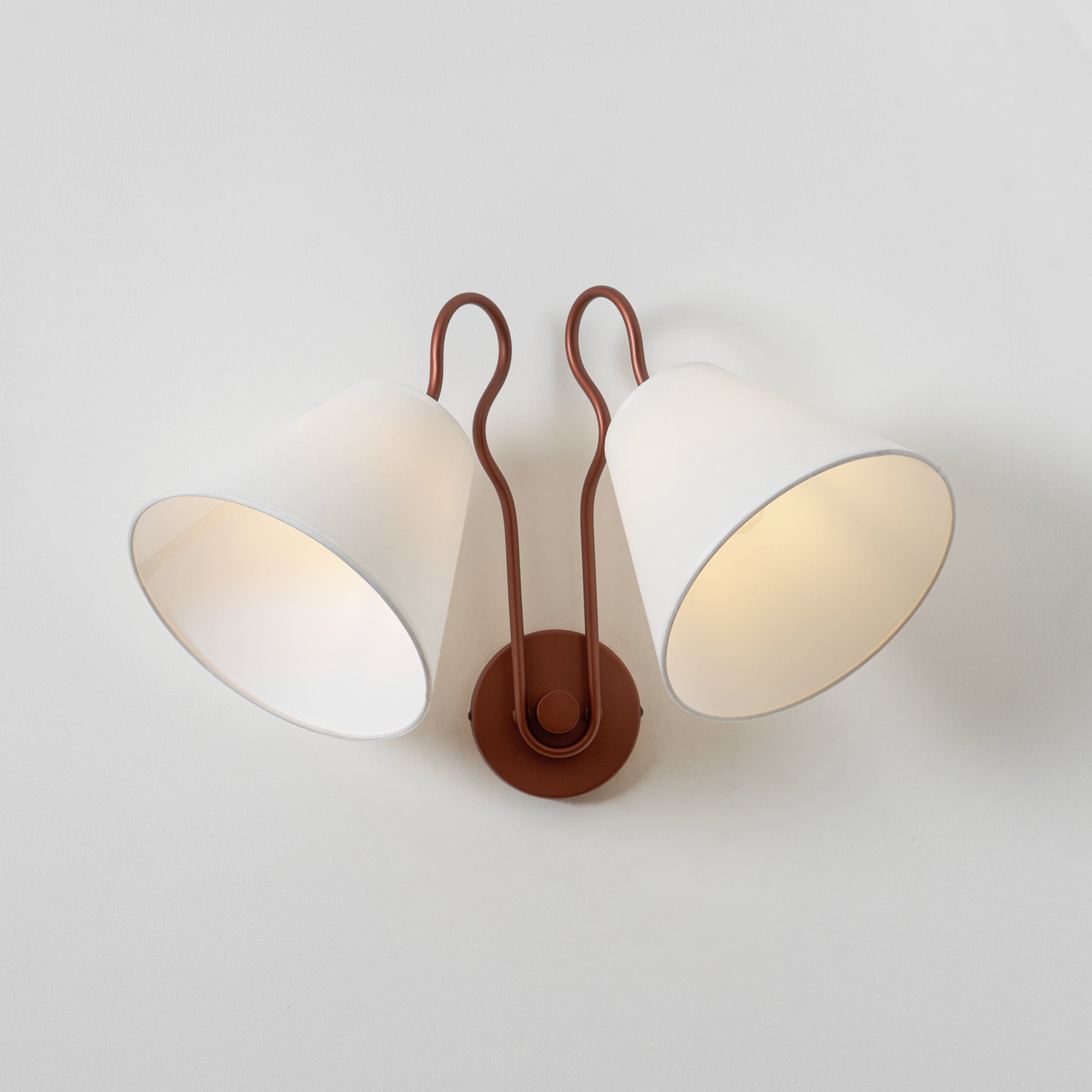 Orelorenne Wall Lamp
