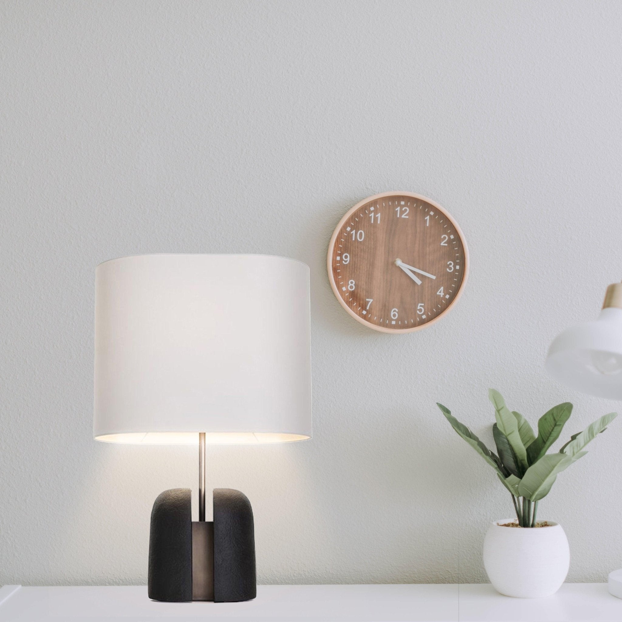 Norinelia Modern Table Lamp