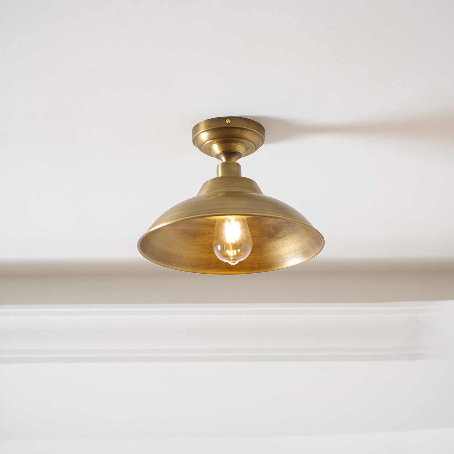 Aveneraine Ceiling Lamp