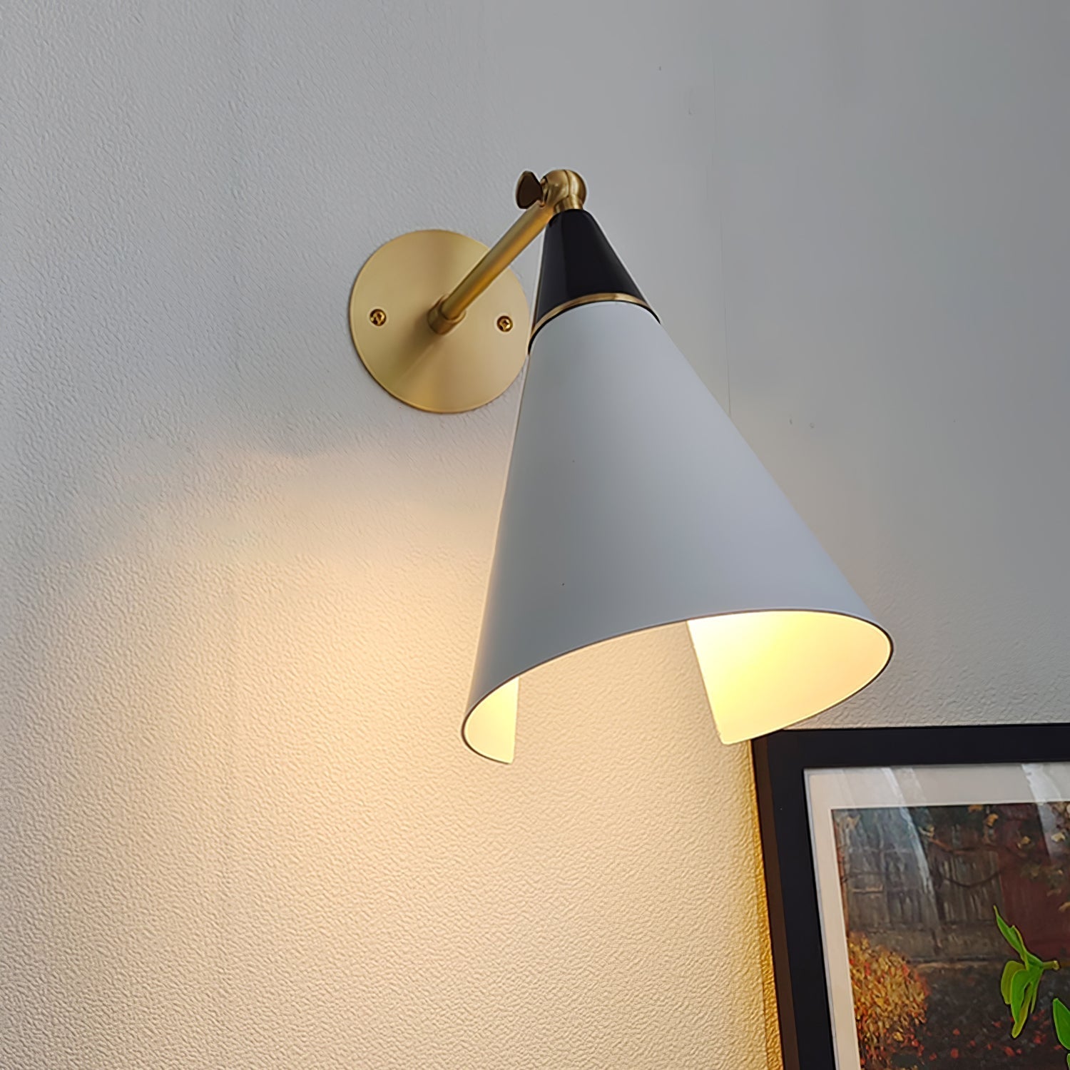 Orieiella Modern Minimalist Brass Wall Lamp