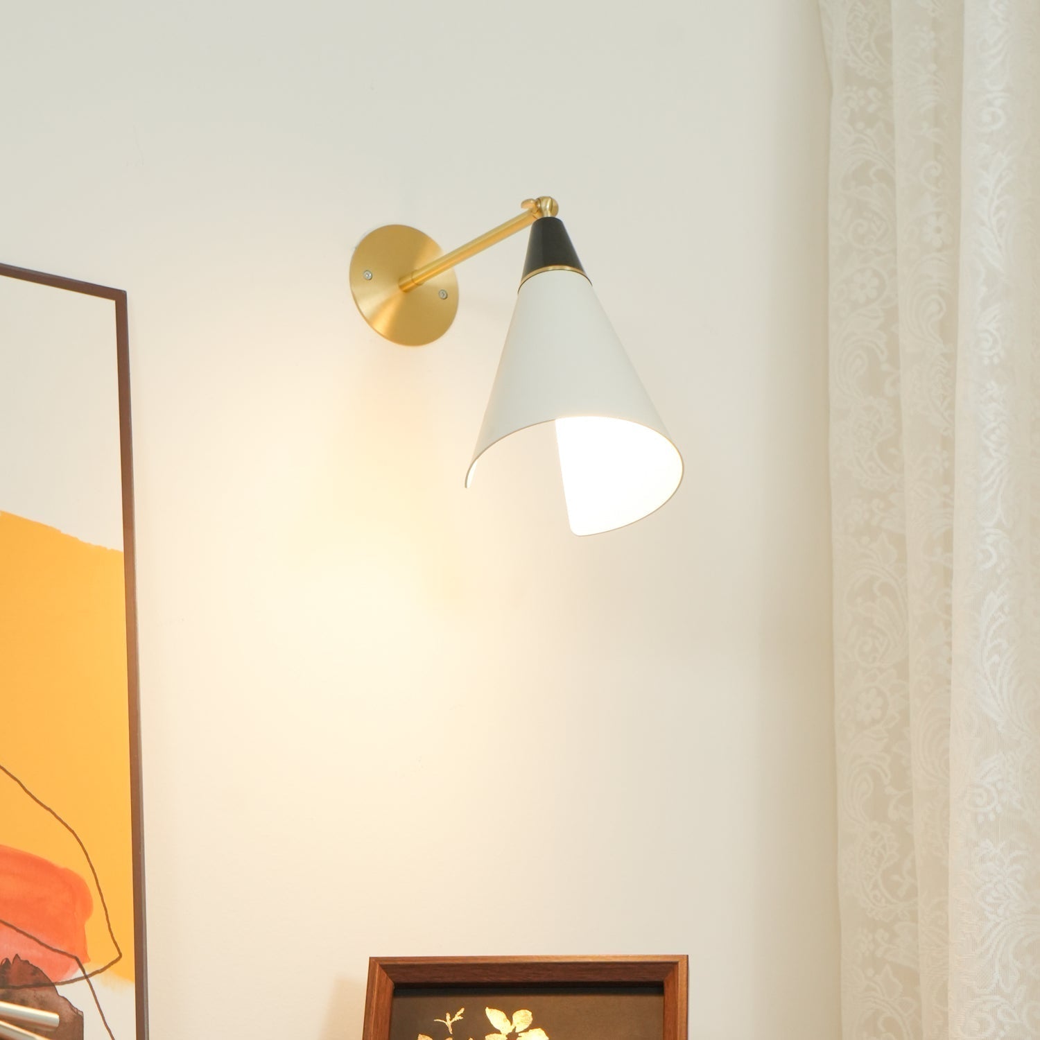 Orieiella Modern Minimalist Brass Wall Lamp