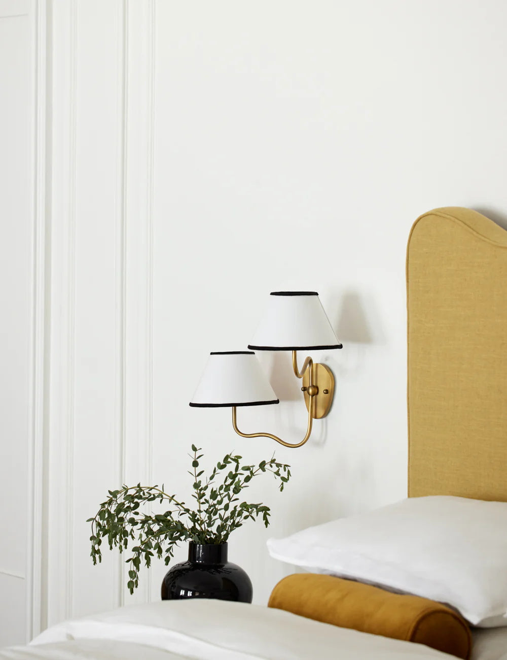 Selirora Wall Lamp
