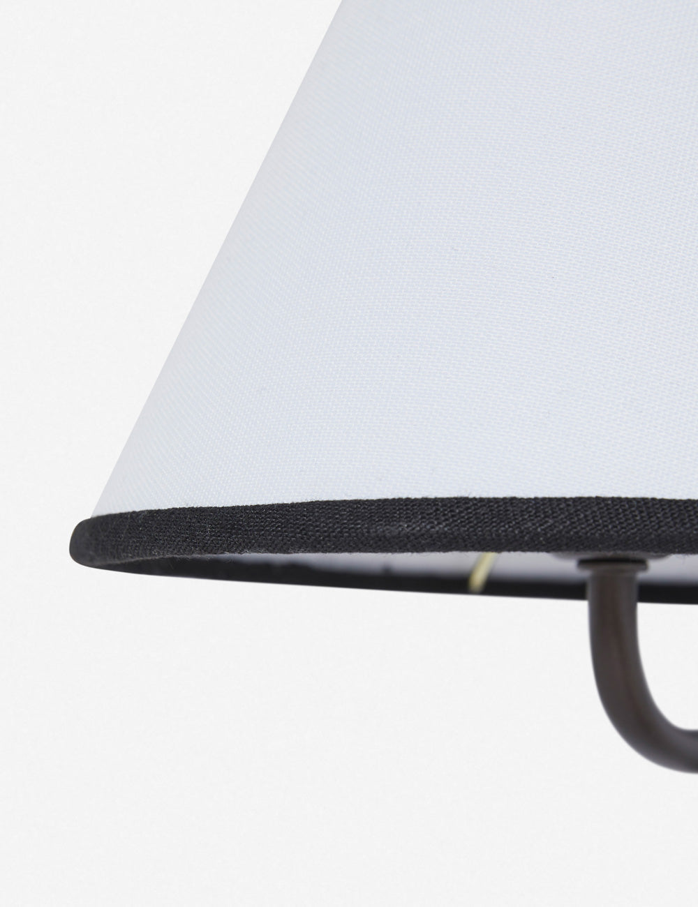 Selirora Wall Lamp