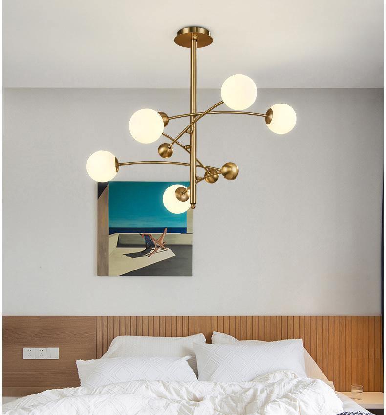 Soliveon Chandelier Brass Vertical Beam Globe