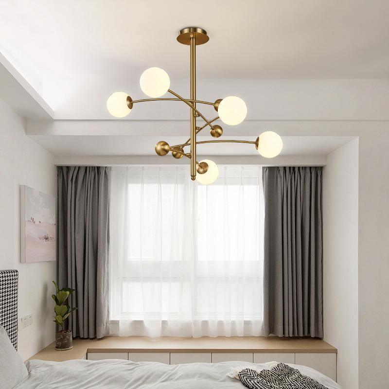 Soliveon Chandelier Brass Vertical Beam Globe