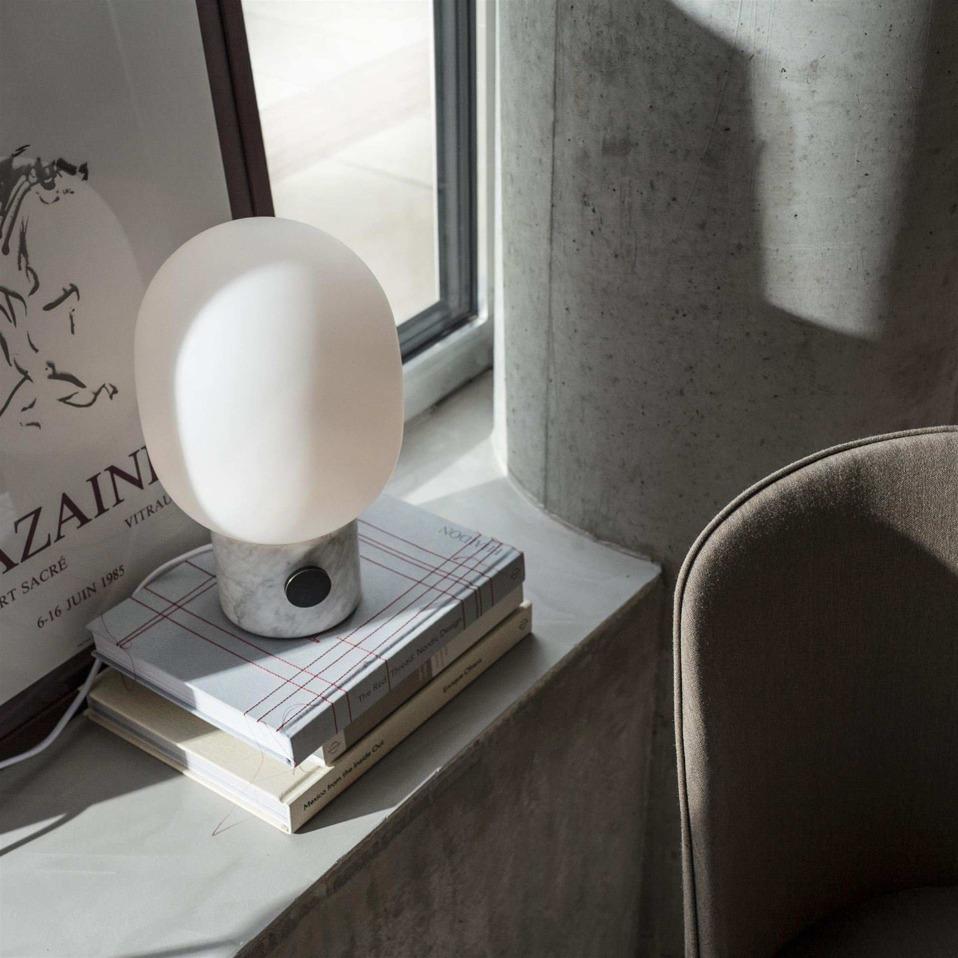 Velenelia Table Lamp