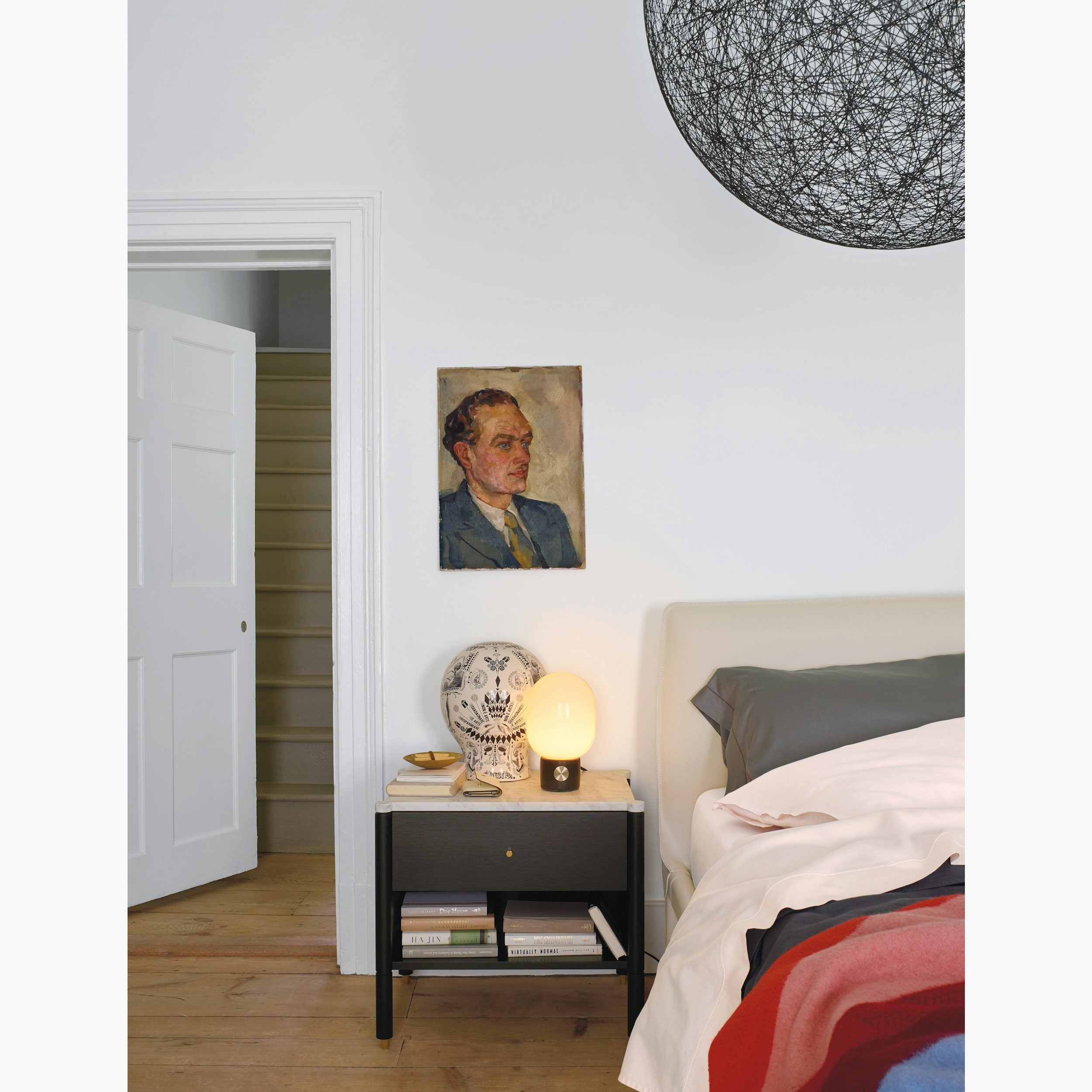 Velenelia Table Lamp