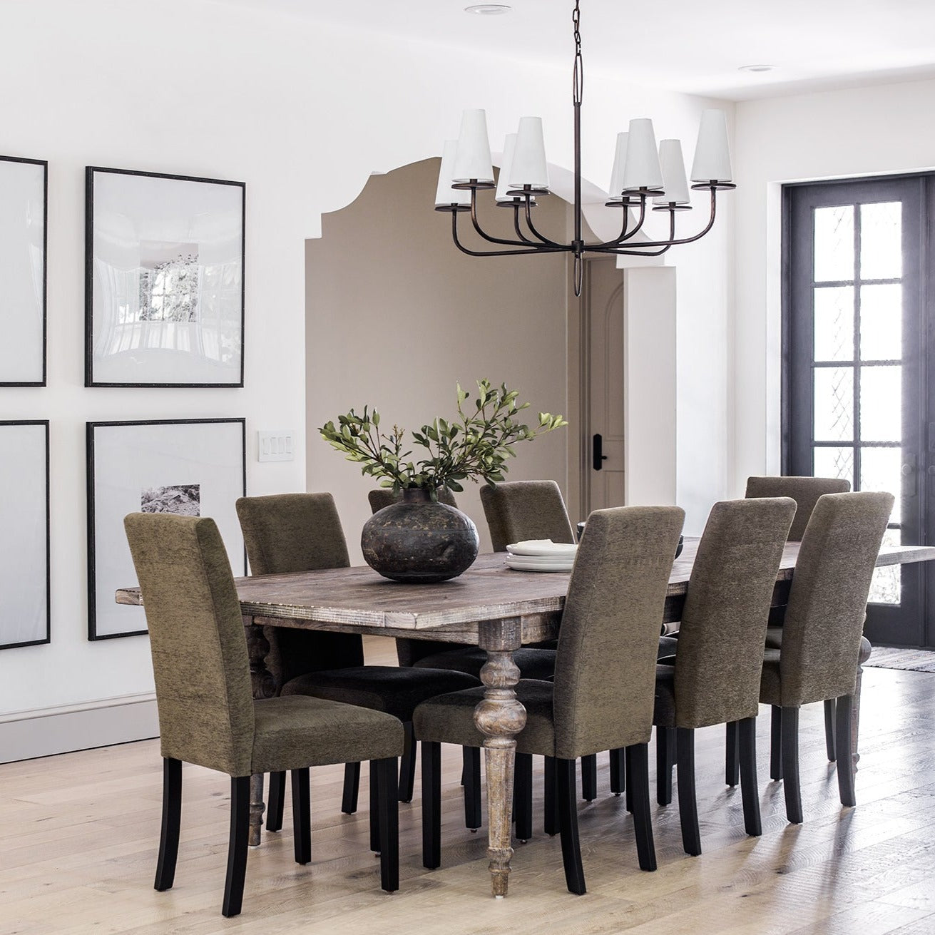 Rivaneon Chandelier