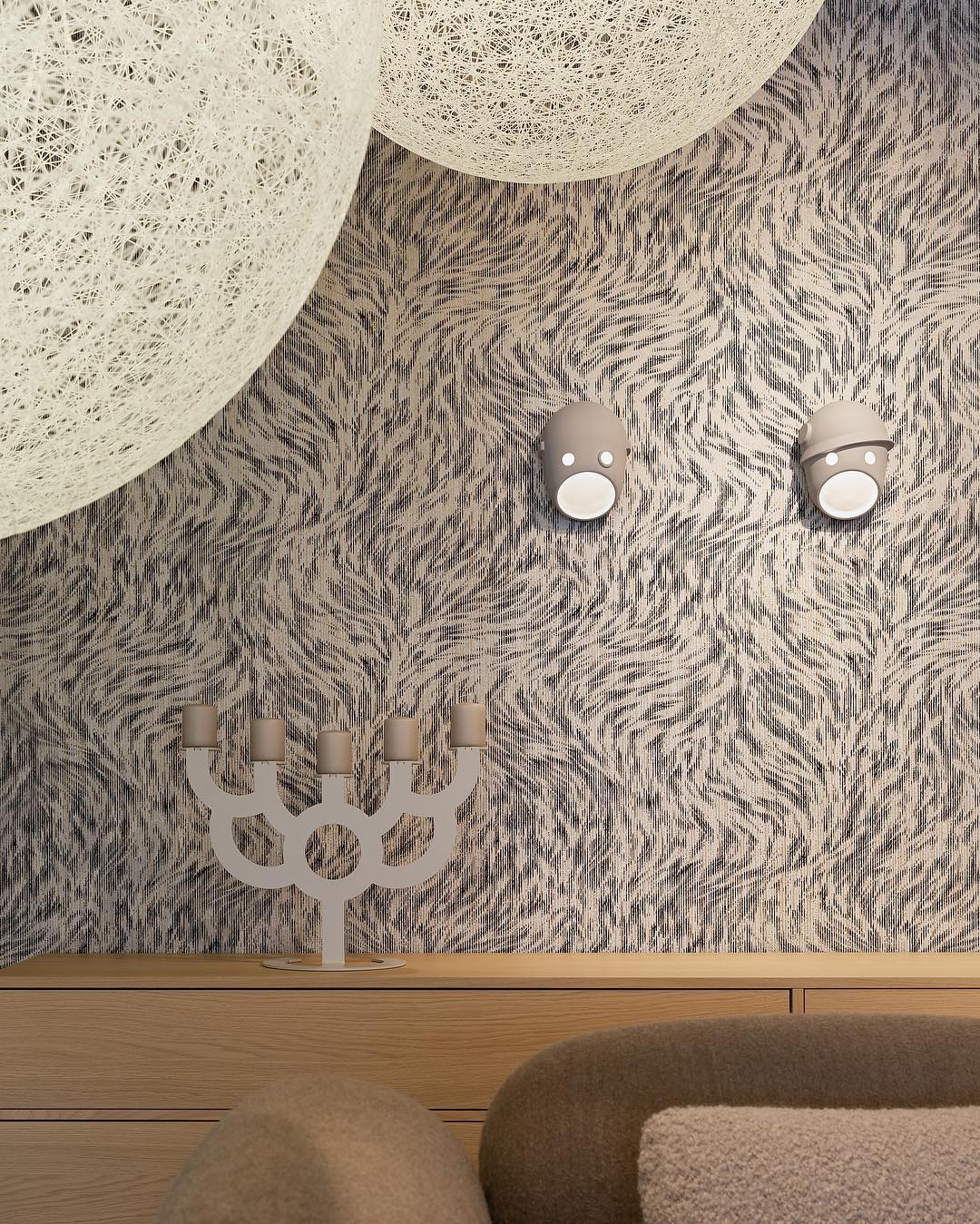 Mask Individual Creativity Resin Wall Light