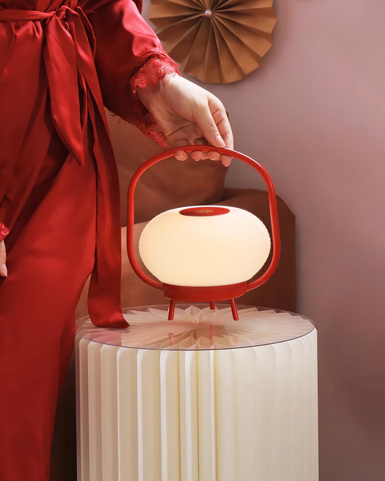 Saelan Minimalist Table Lamp
