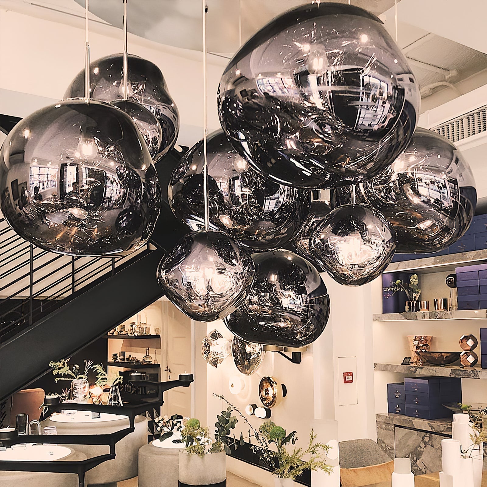 Aveneneria Spheres Pendant Lamp