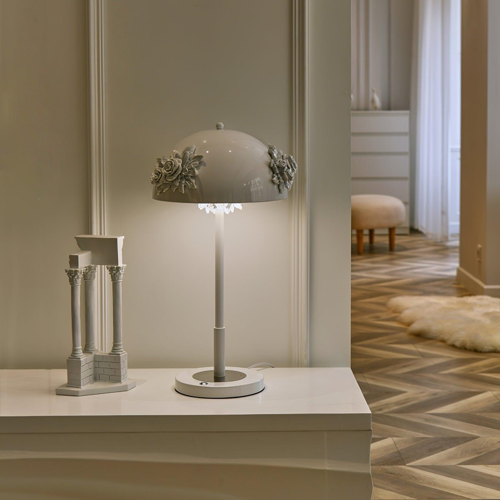 Uvaris Romantic Crystal Table Lamp