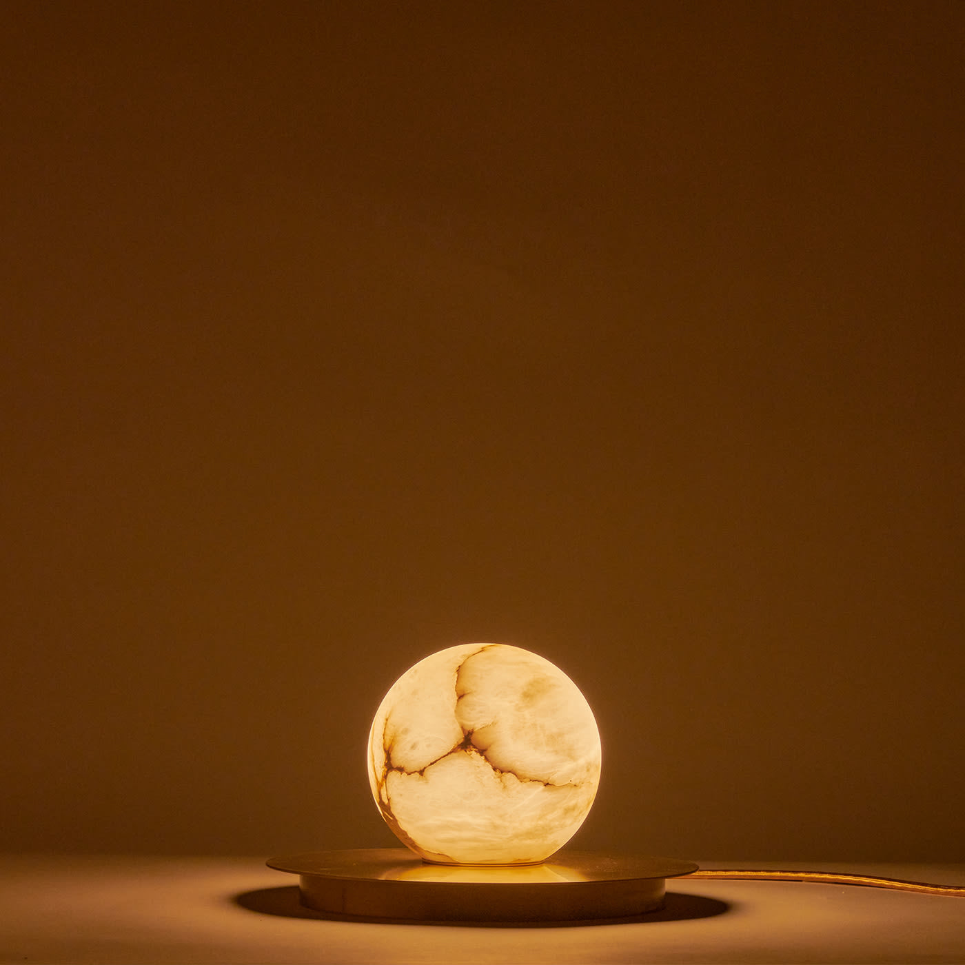 Velelia Table Lamp
