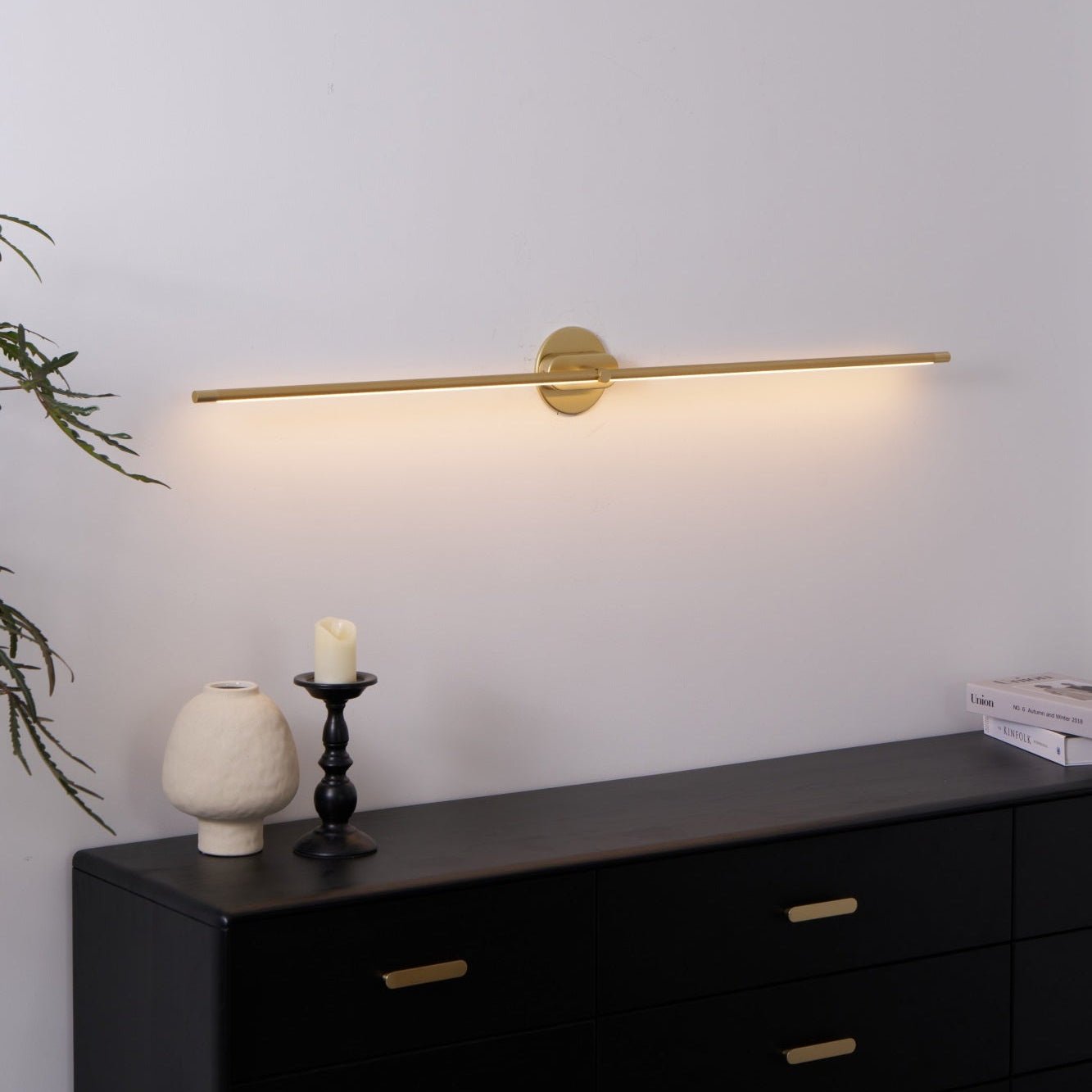 Lustra Wall Lamp Linear Minimalist