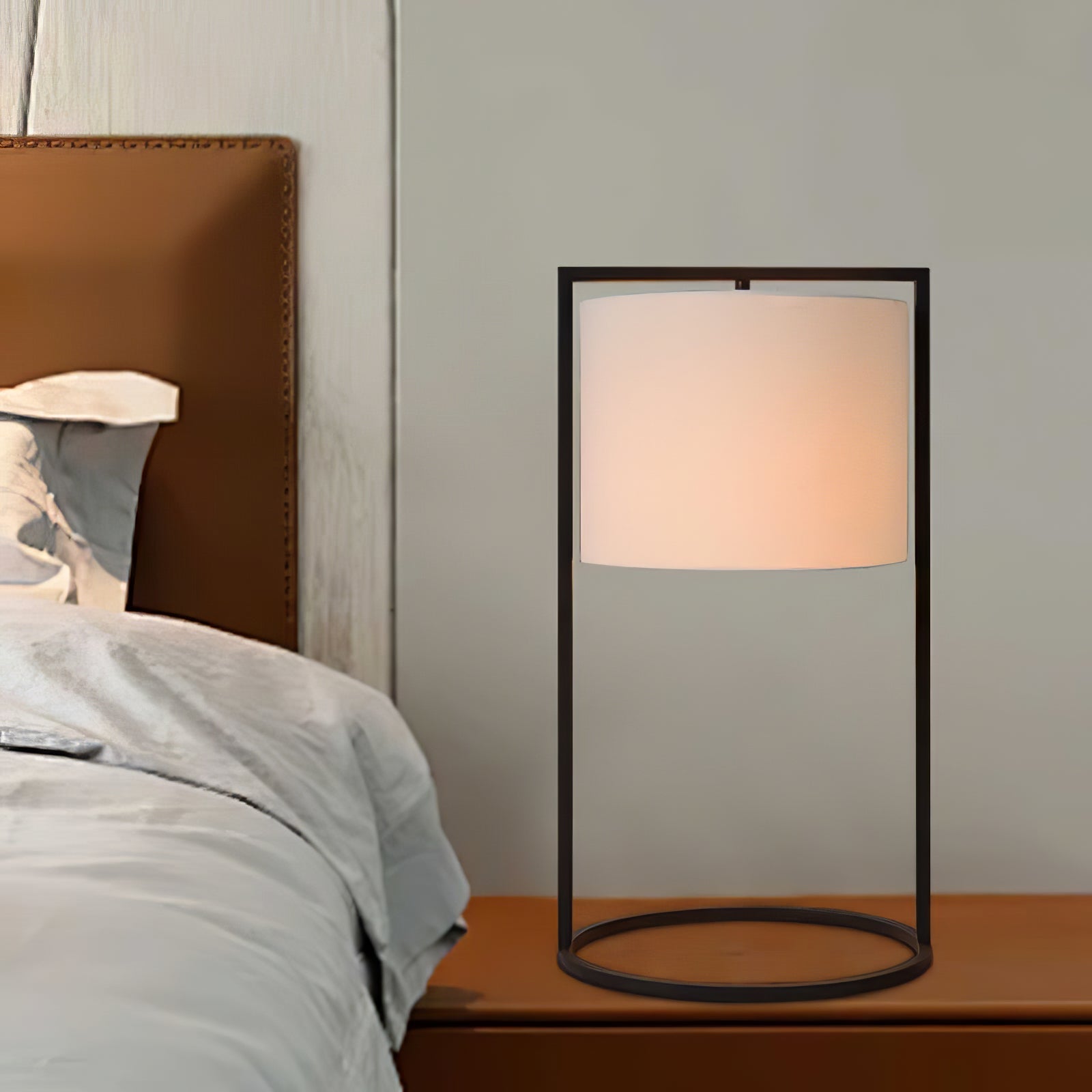 Mirelira Minimalist Table Lamp