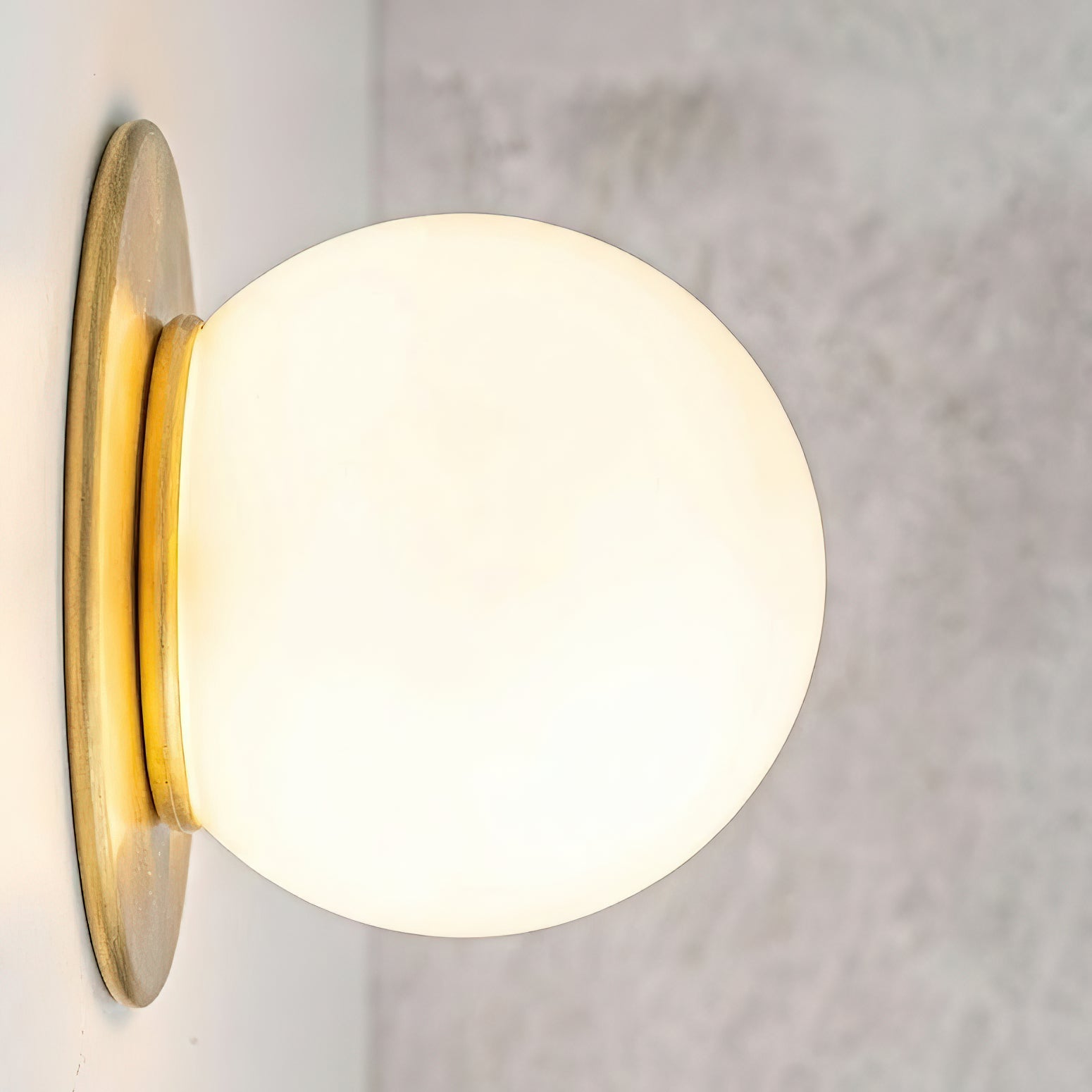 Myrtle Wall Lamp