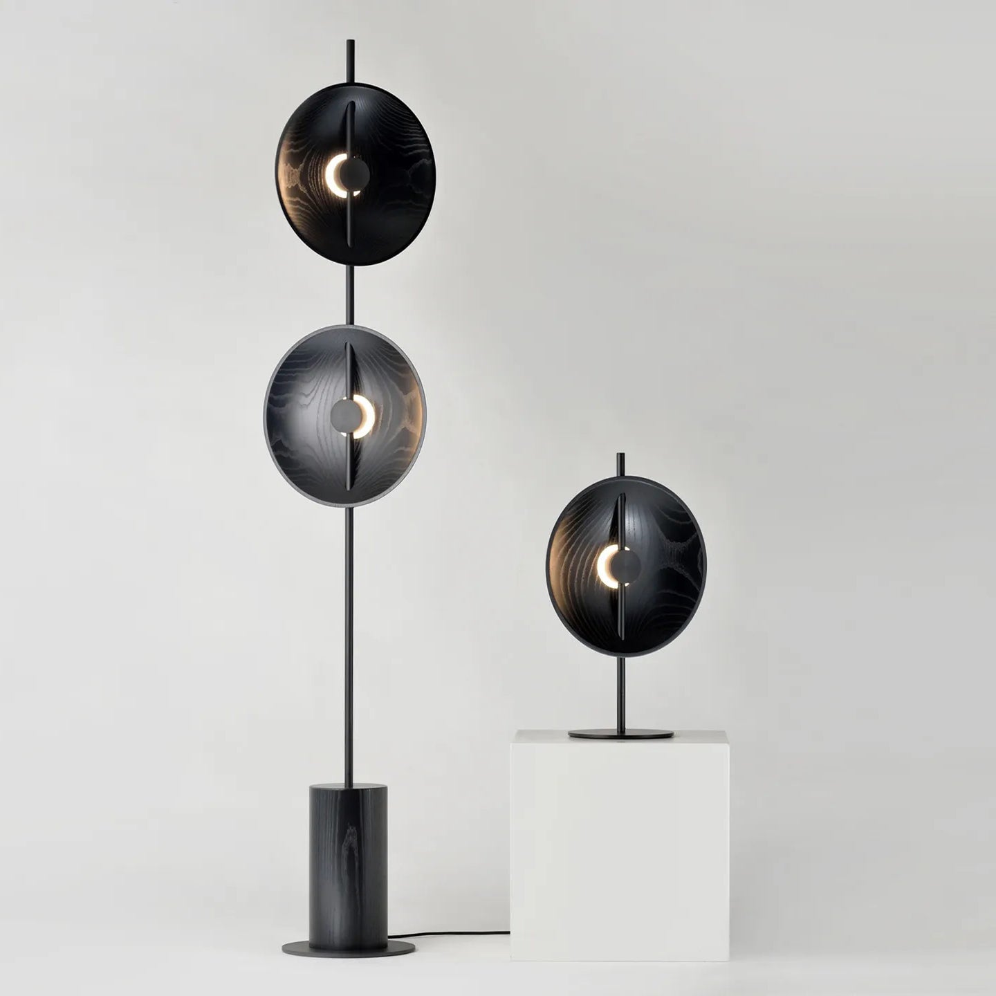 Viraisiella Table Lamp