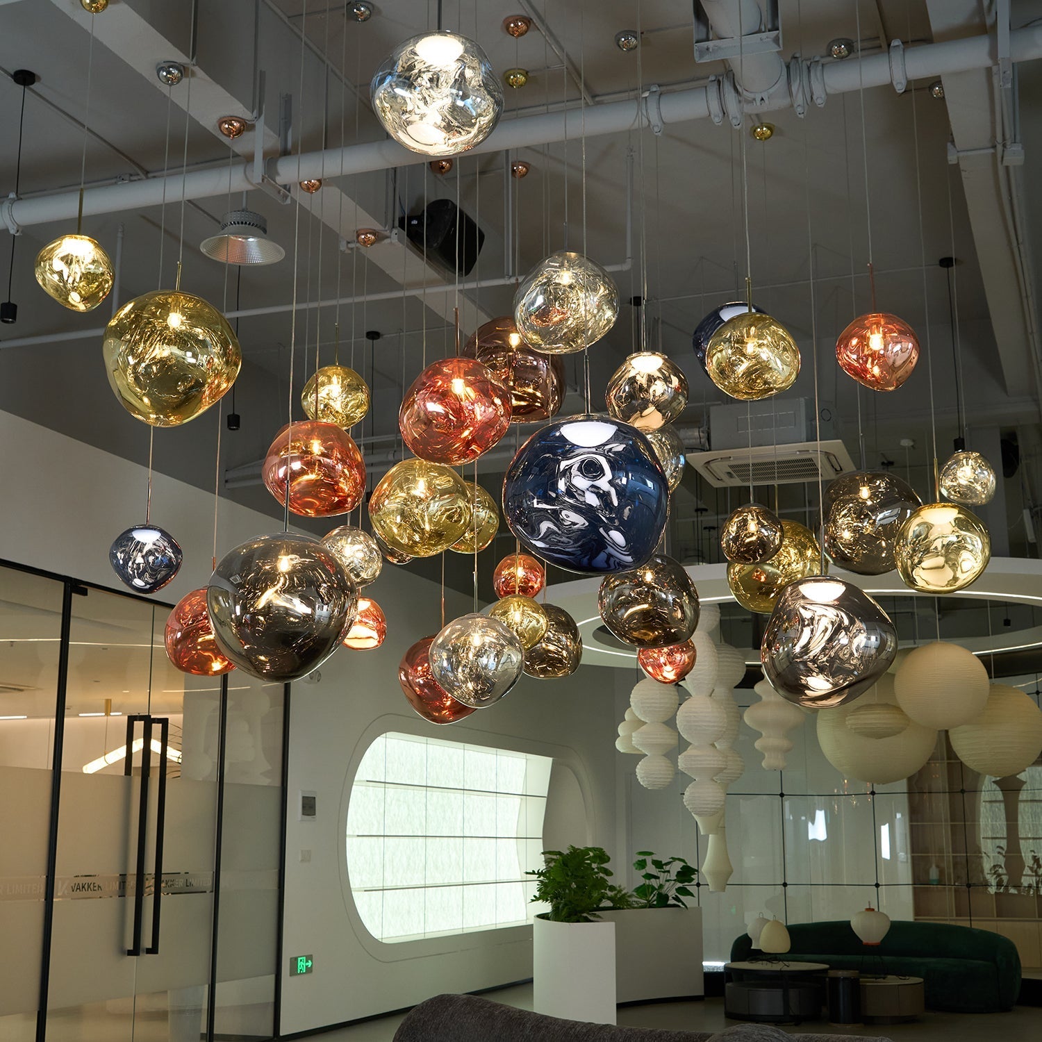 Aveneneria Spheres Pendant Lamp