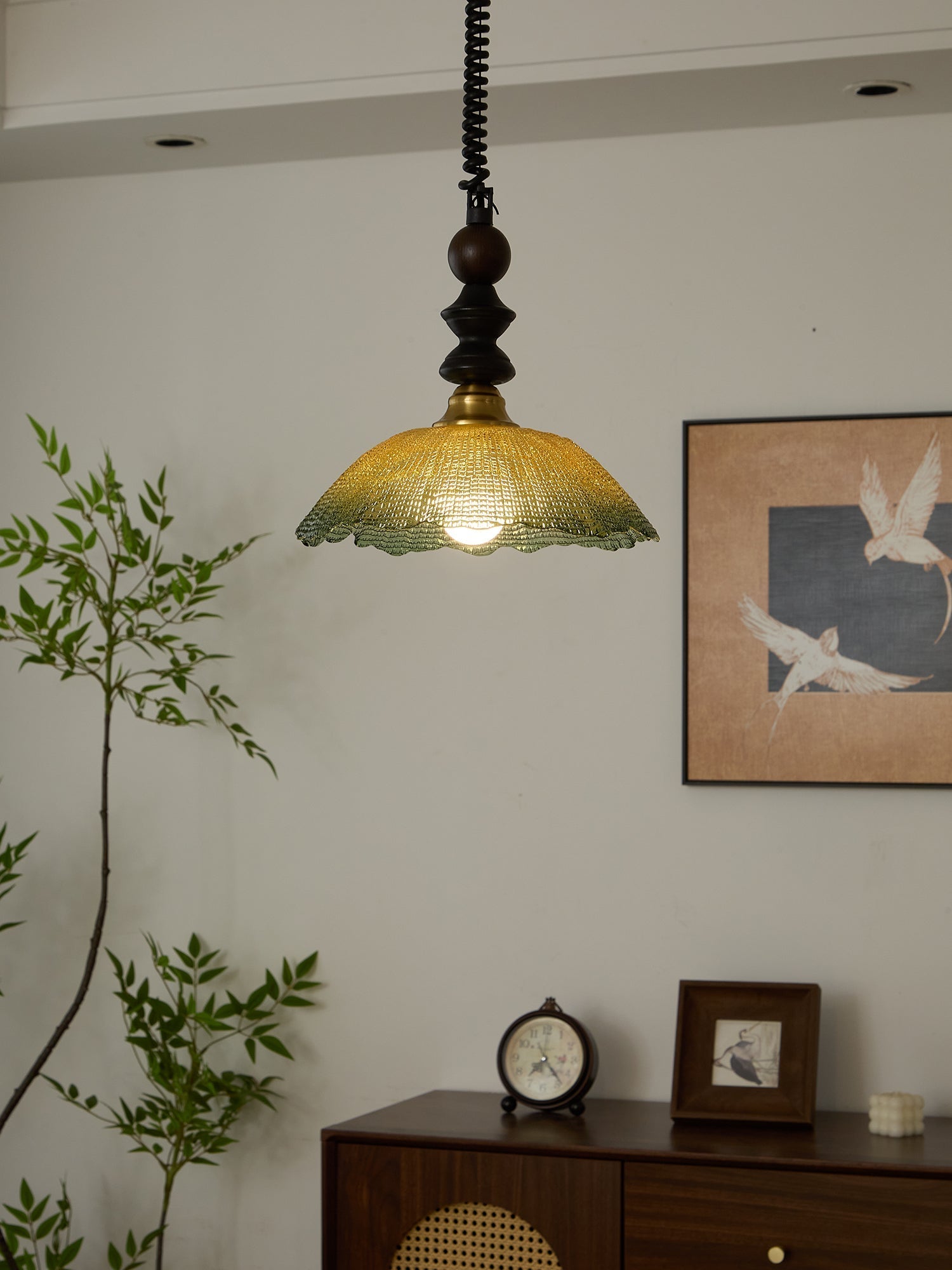 Nydoreth Elegance Vintage Art Wood Pendant Lamp