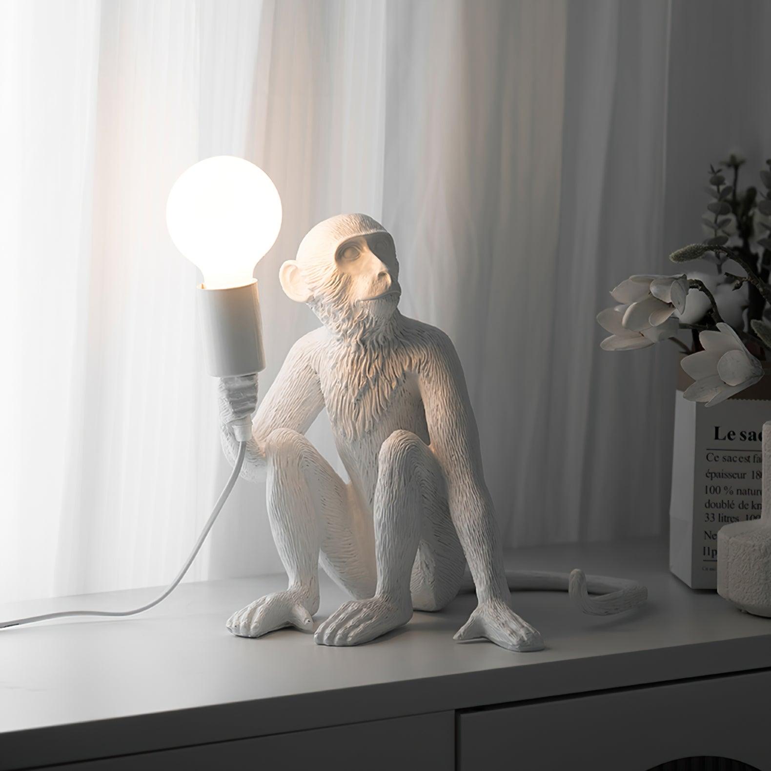 Nirielia Resin Whimsical Table Lamp