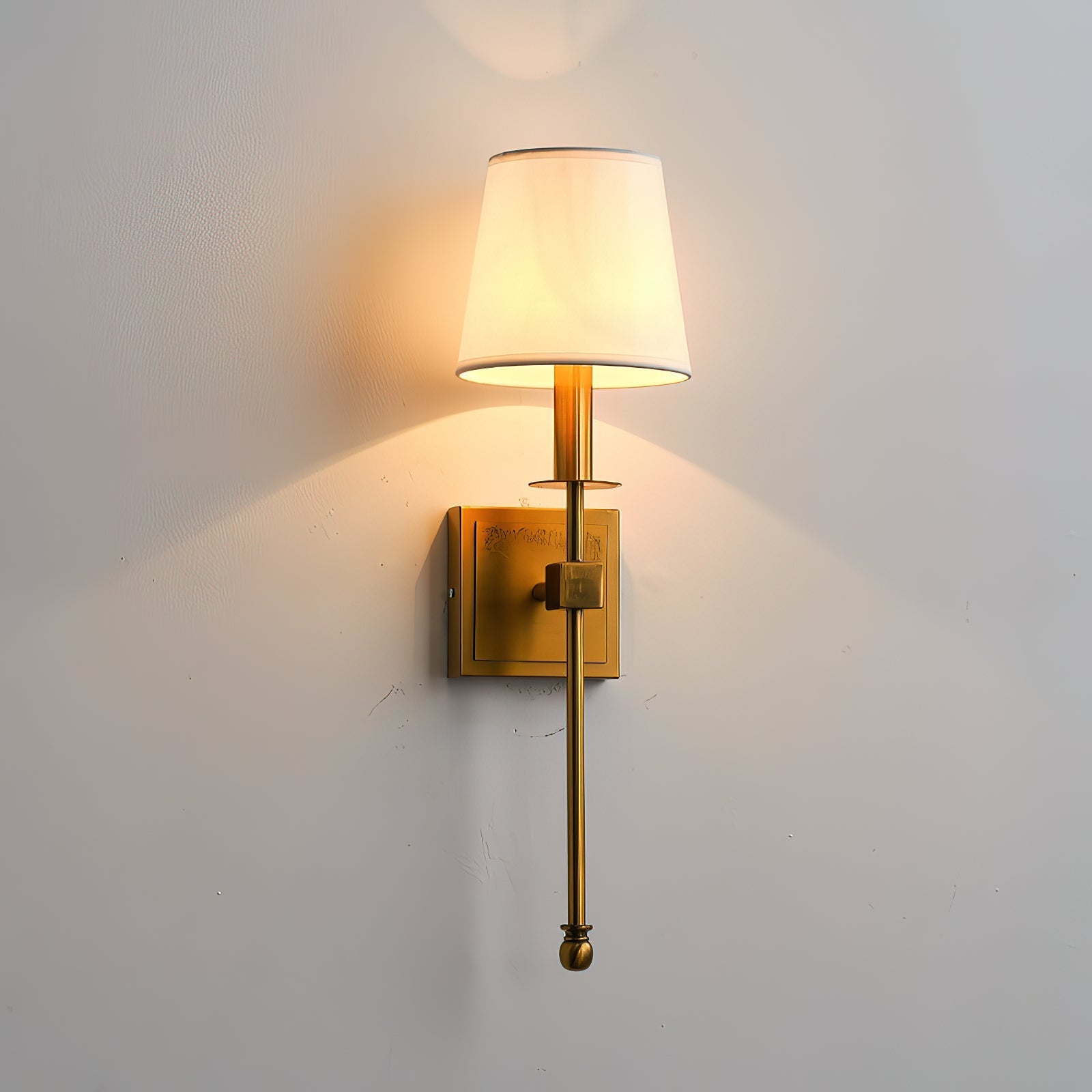 Orelenina Wall Lamp