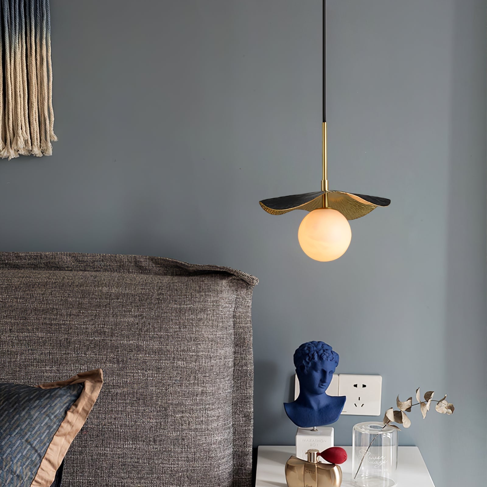 Zaraeen Modern Minimalist Brass Alabaster Pendant Light