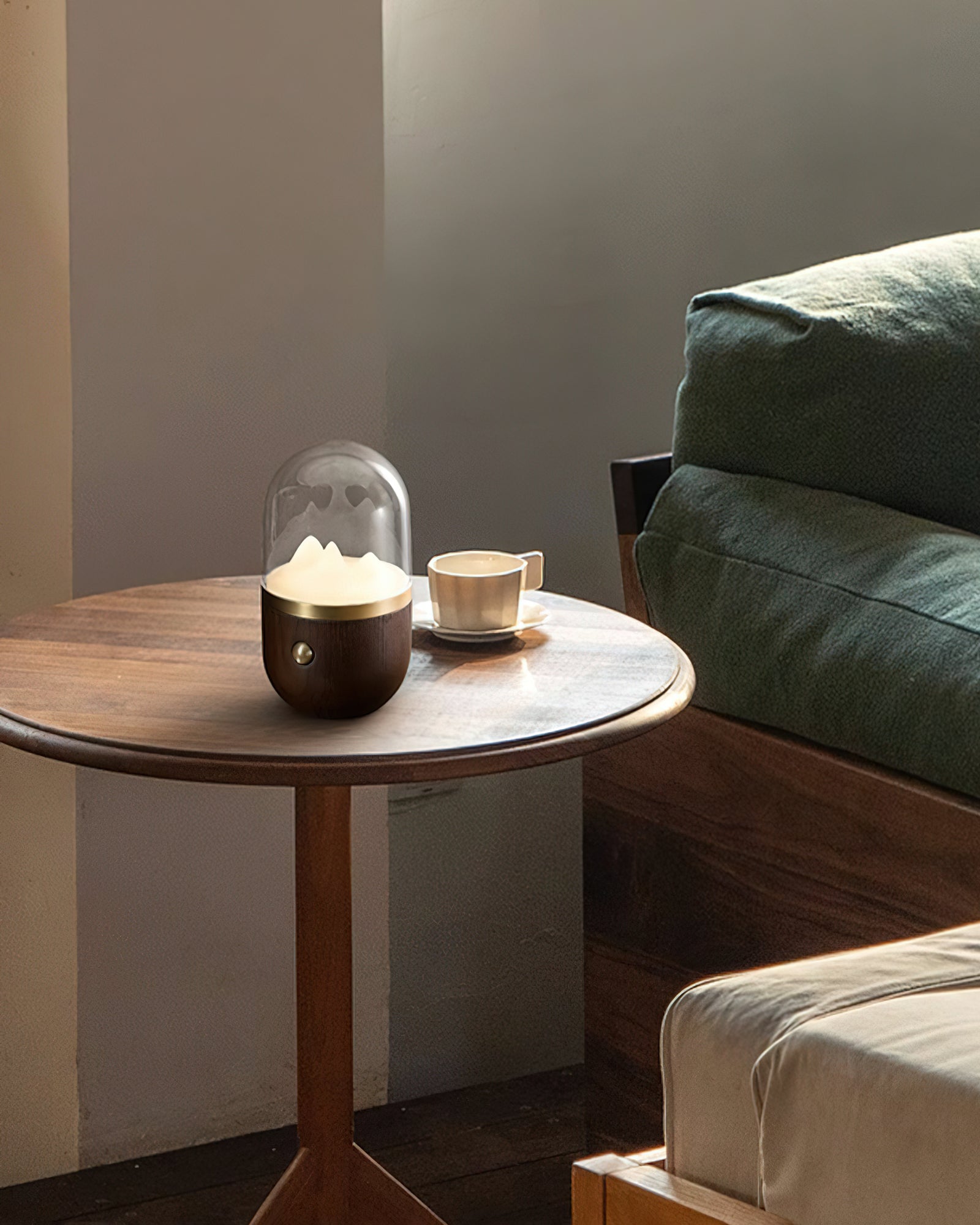 Glacio Mountain Peak Night Table Lamp