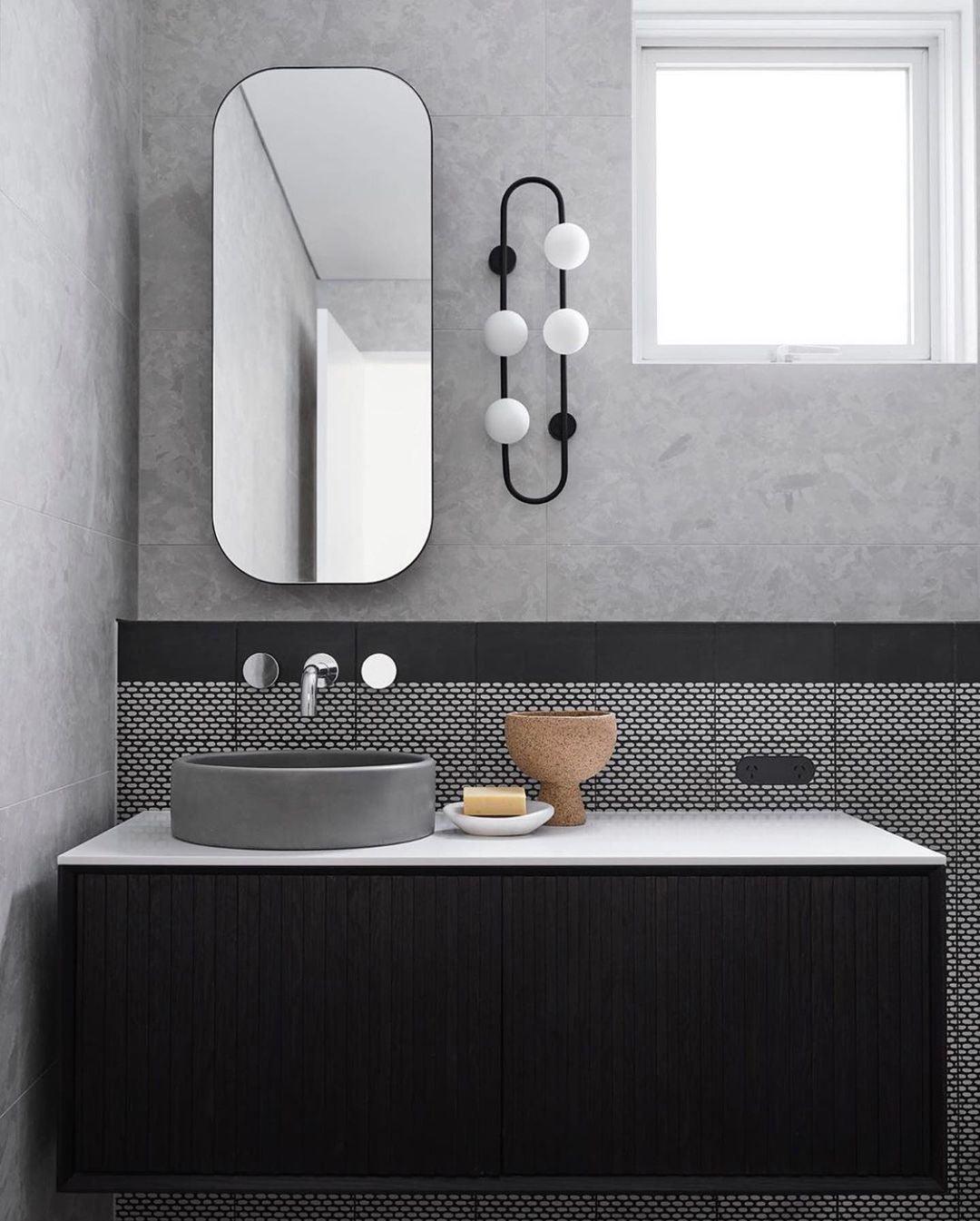 Viraaira Buch Wall Lamp