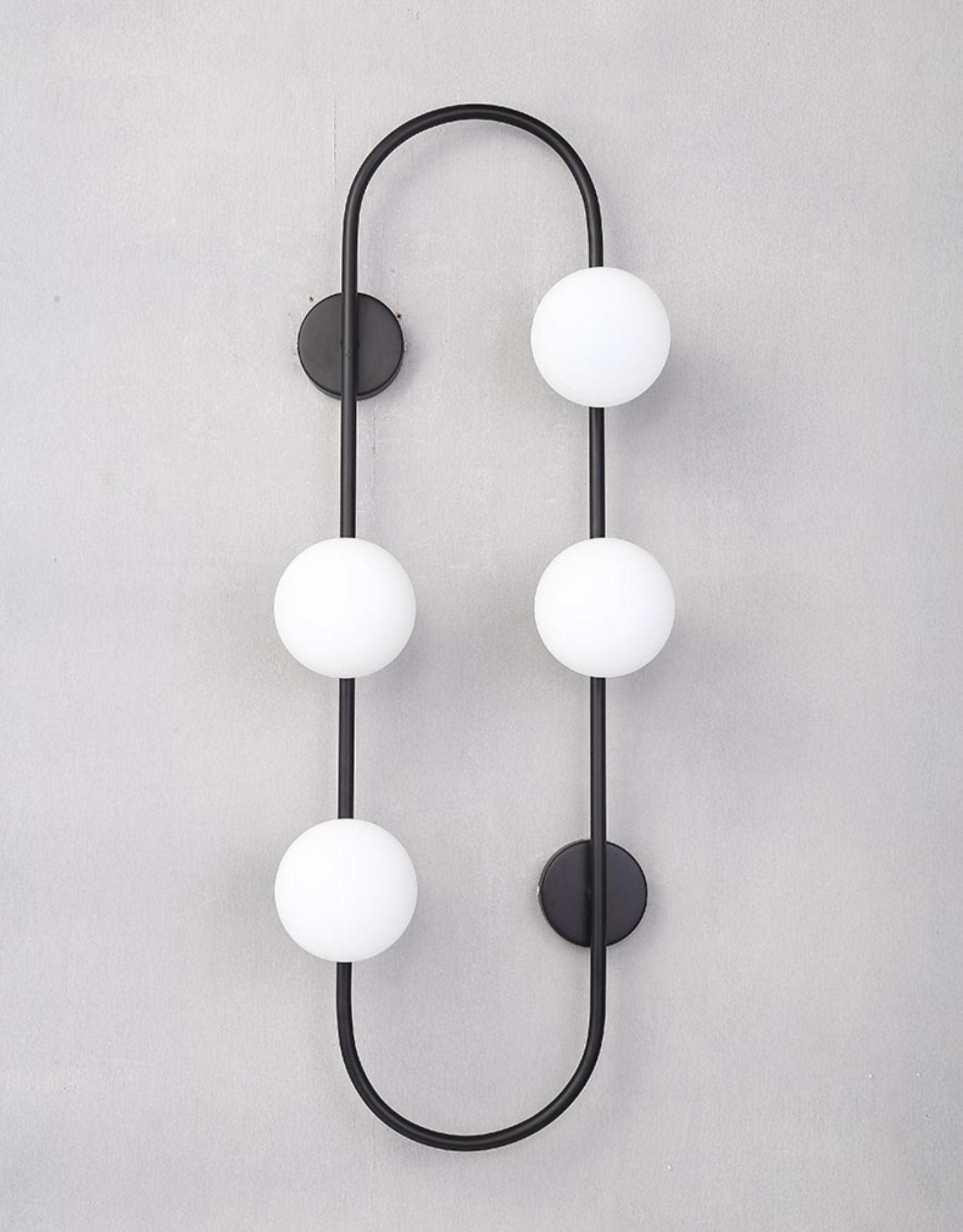 Viraaira Buch Wall Lamp