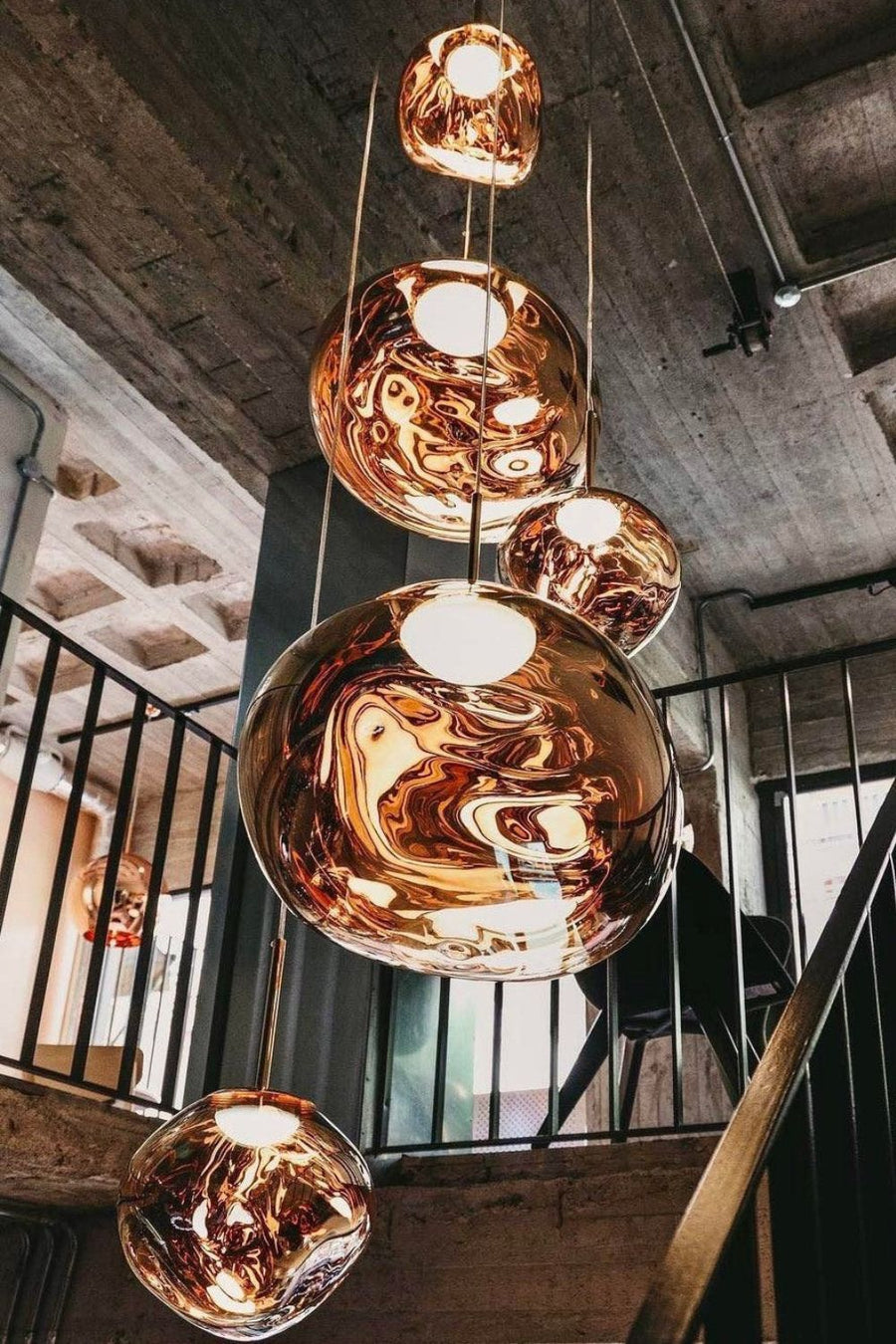 Aveneneria Spheres Pendant Lamp